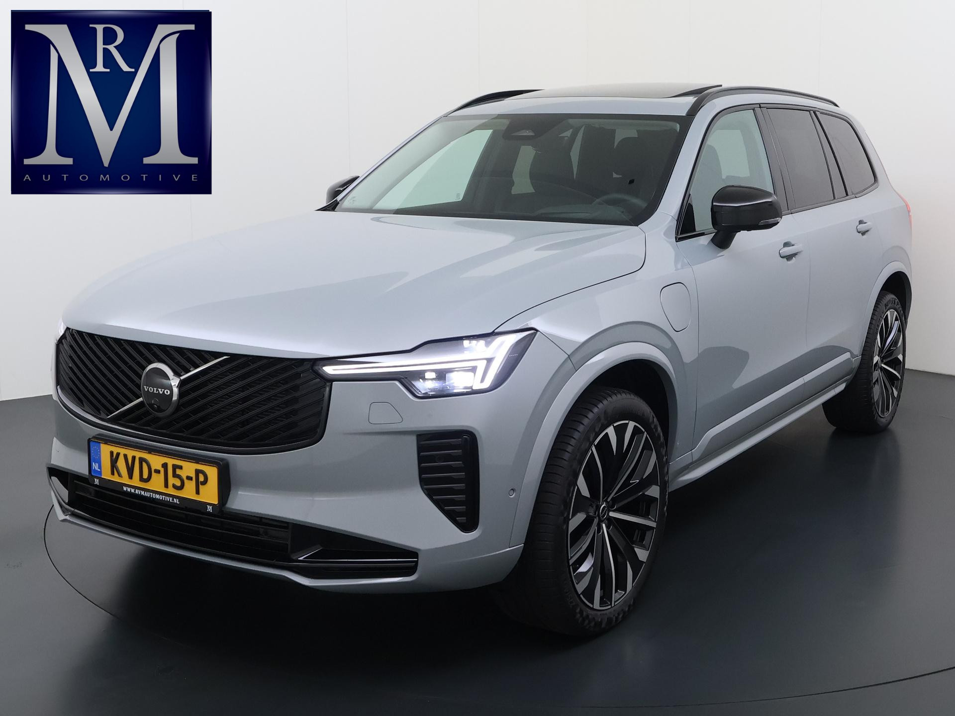 Volvo XC90 2.0 T8 Plug-in hybrid AWD Plus Dark