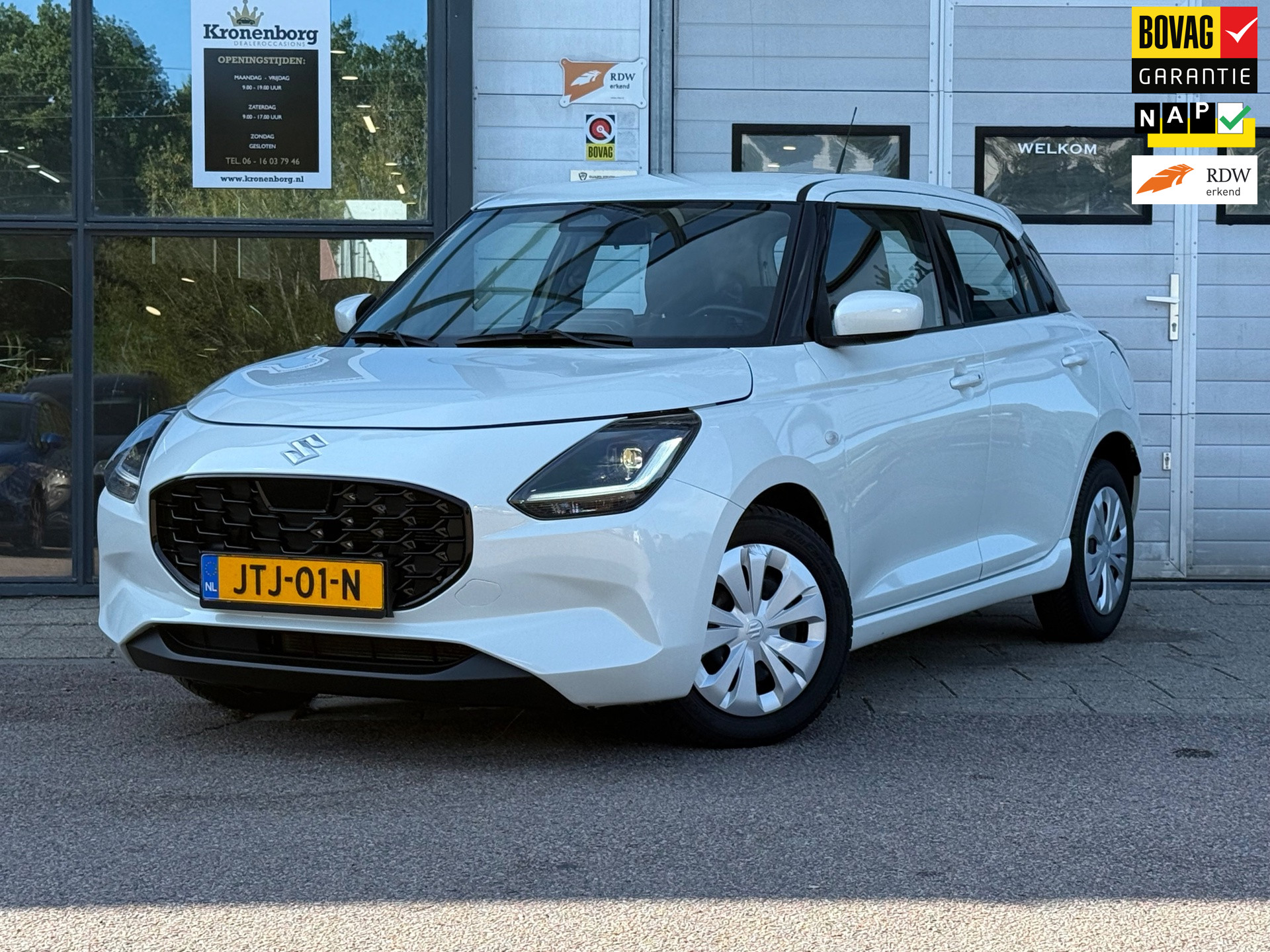 Suzuki Swift 1.2 Smart Hybrid| CARPLAY| NAVI| NAP