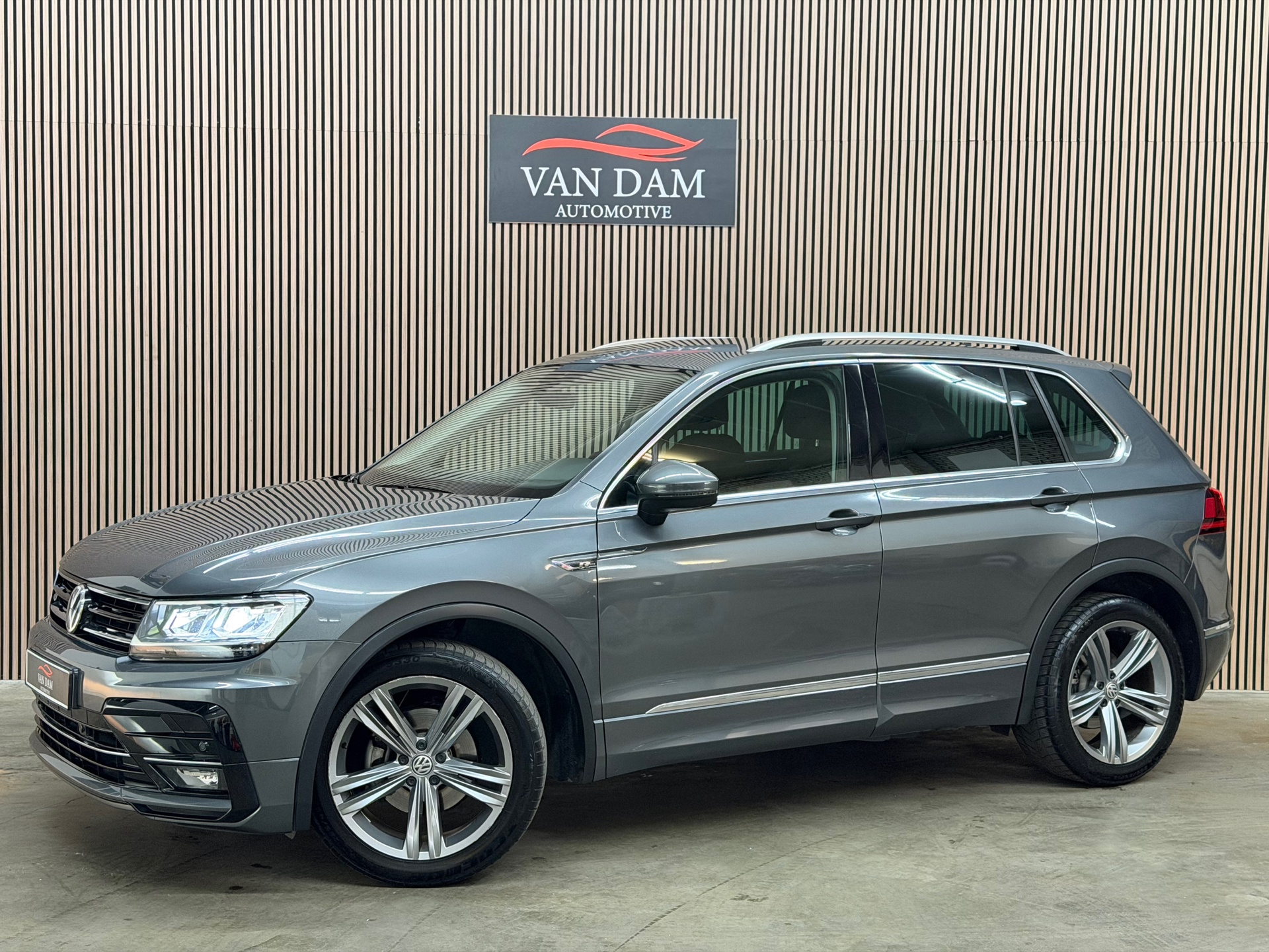 Volkswagen Tiguan 1.5 TSI ACT R-Line 2019 DSG LED VIRTUAL CRUISE