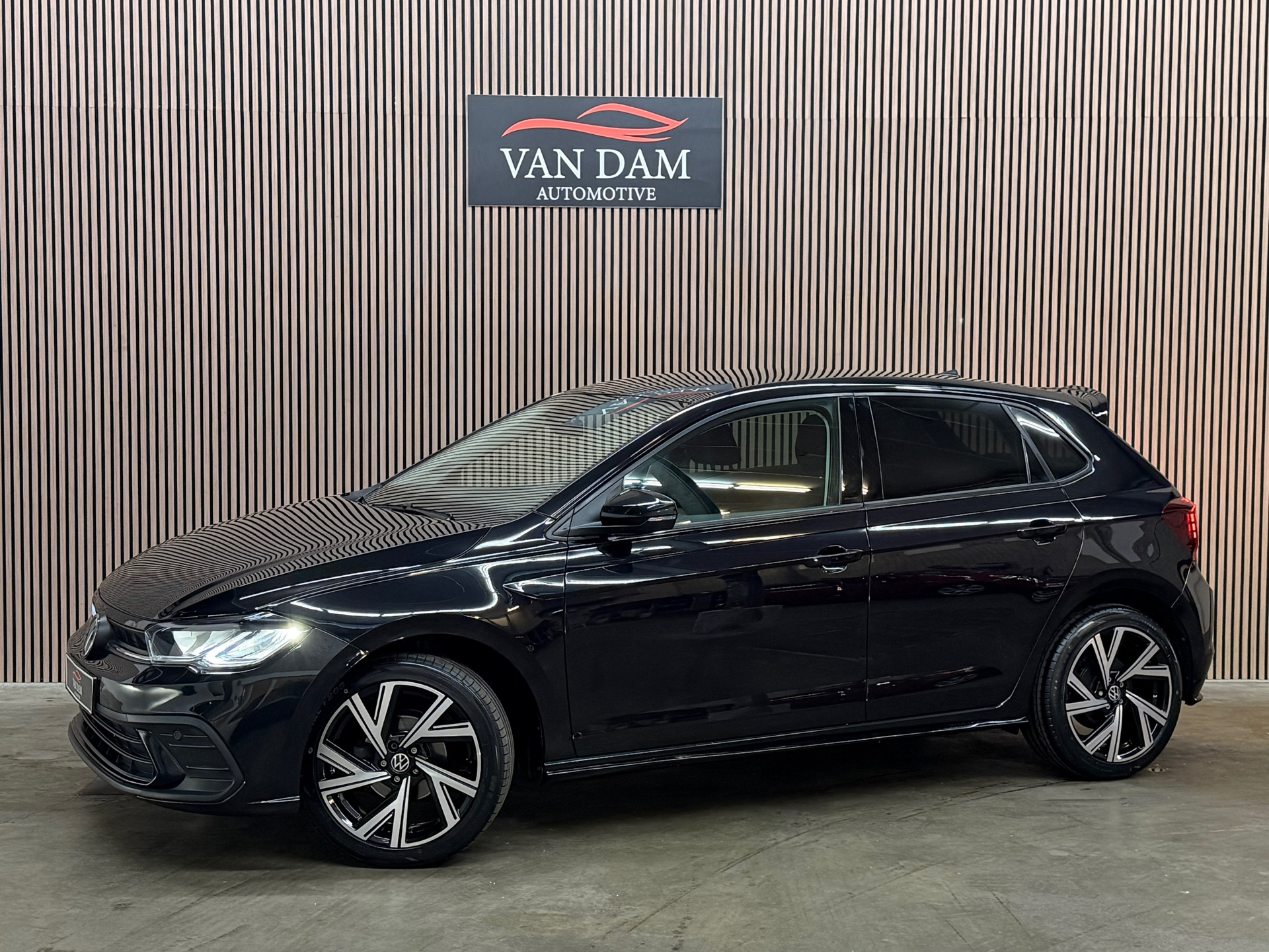 Volkswagen Polo 1.0 TSI R-Line 2023 DSG VITRUAL KEYLESS ACC