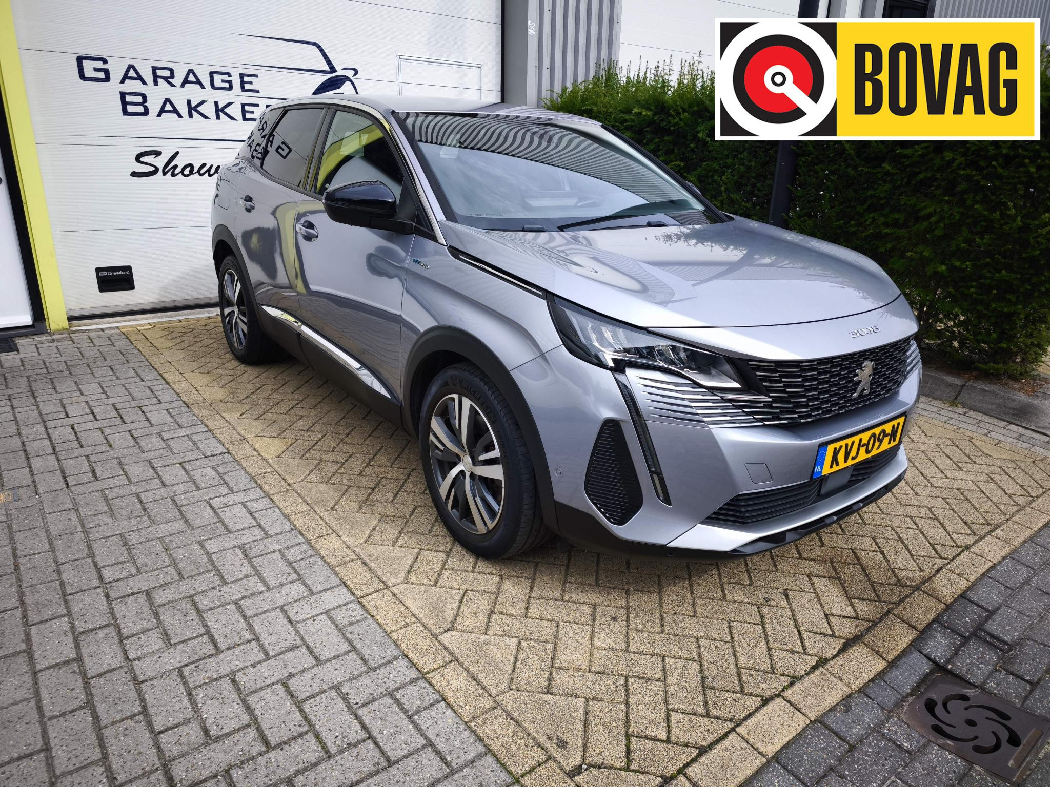 Peugeot 3008 1.6 HYbrid 225 Allure