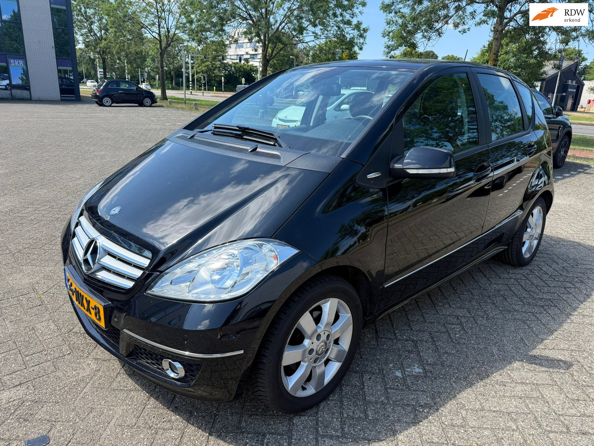 Mercedes-Benz A-Klasse 180 Classic / AUTOMAAT / AIRCO / APK / BOEKJES / GOED ONDERHOUDEN / PDC / ZEER NETTE AUTO!!!!