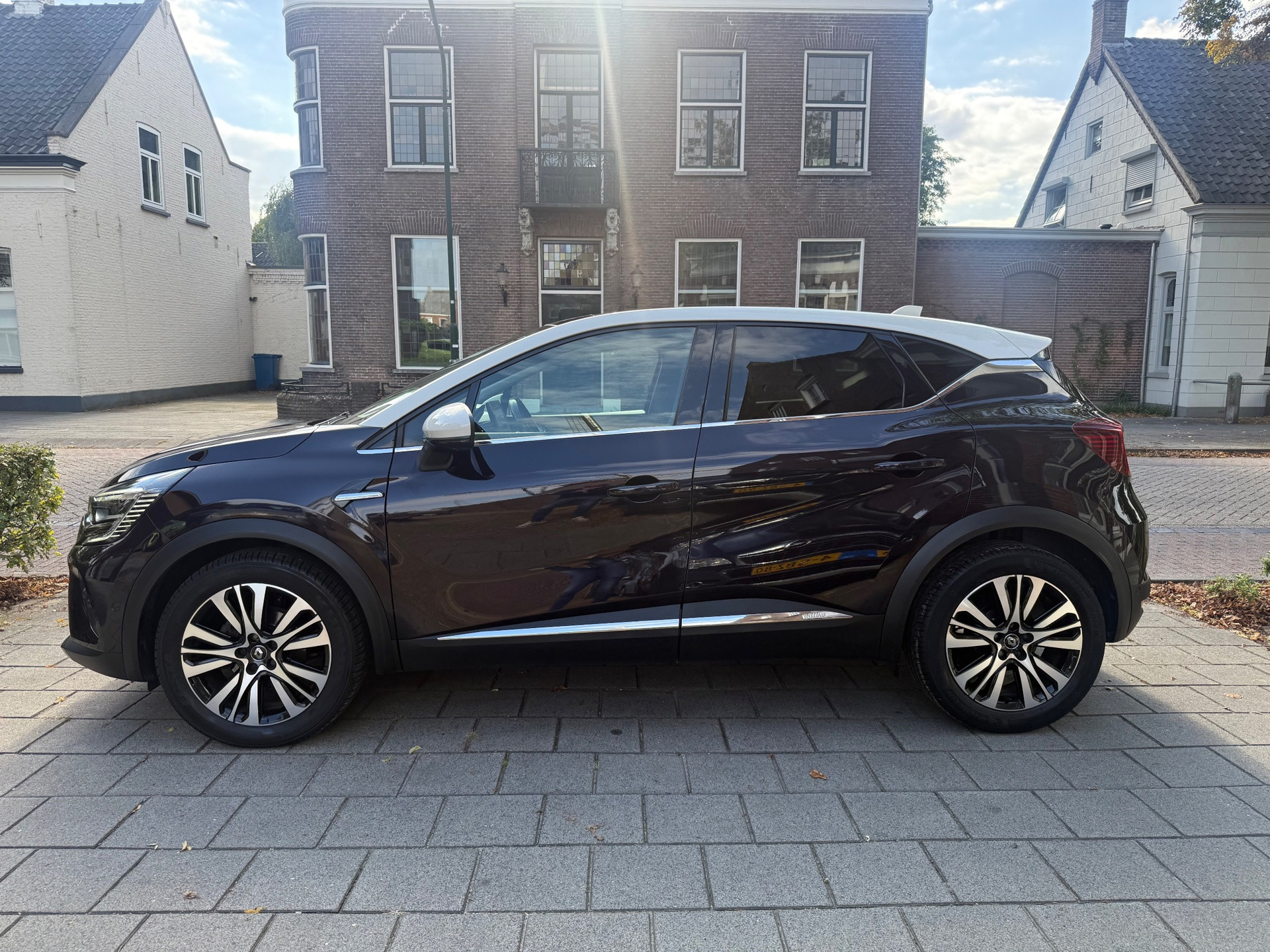 Renault Captur 1.3 TCe 155 Initiale Paris AUTOMAAT EERSTE EIGENAAR DEALER ONDERHOUDEN LEER PANO