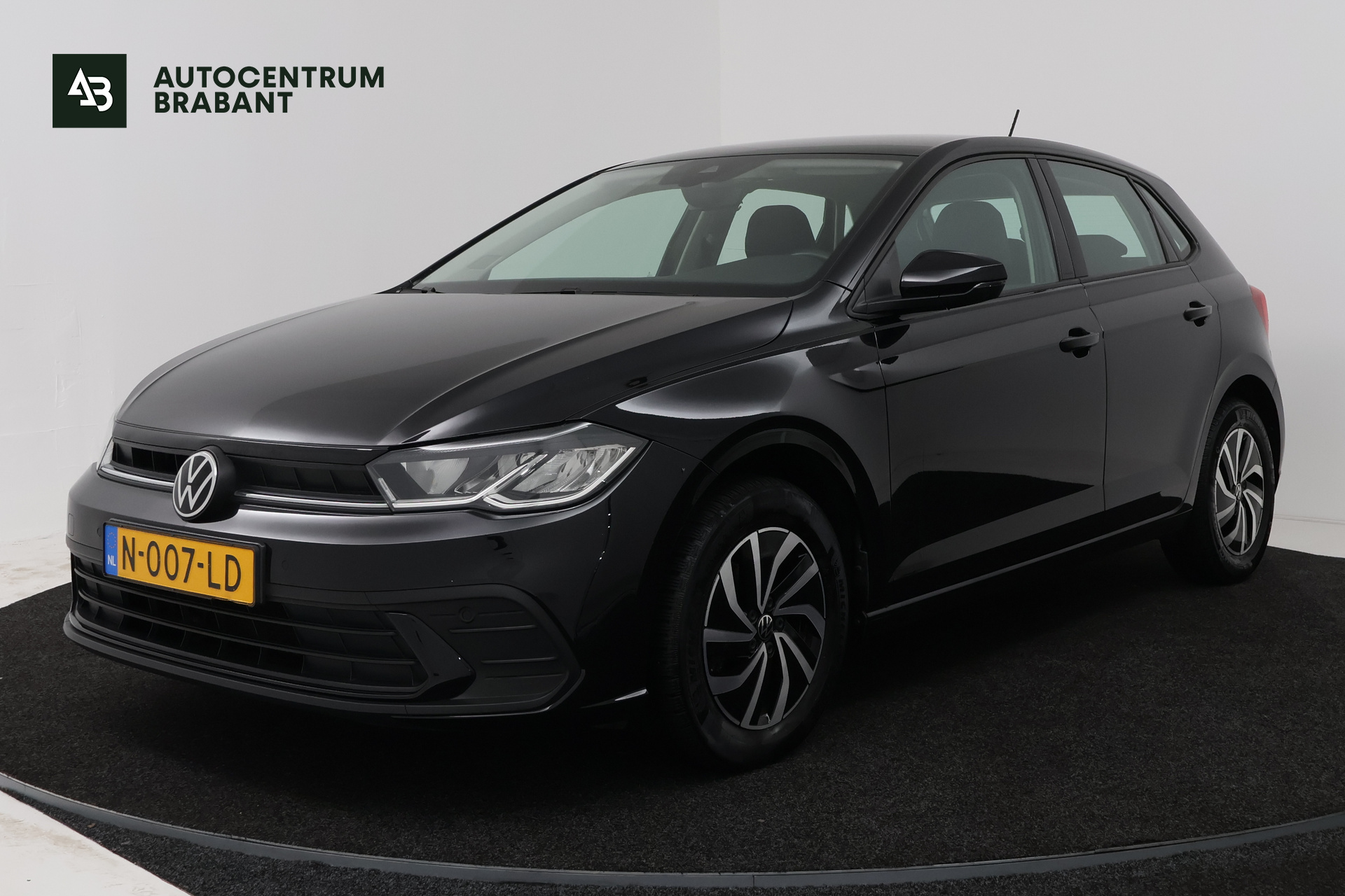 Volkswagen Polo 1.0 TSI Life (CARPLAY, PARKEERSENSOREN, CRUISE CONTROL ADAPTIEF)