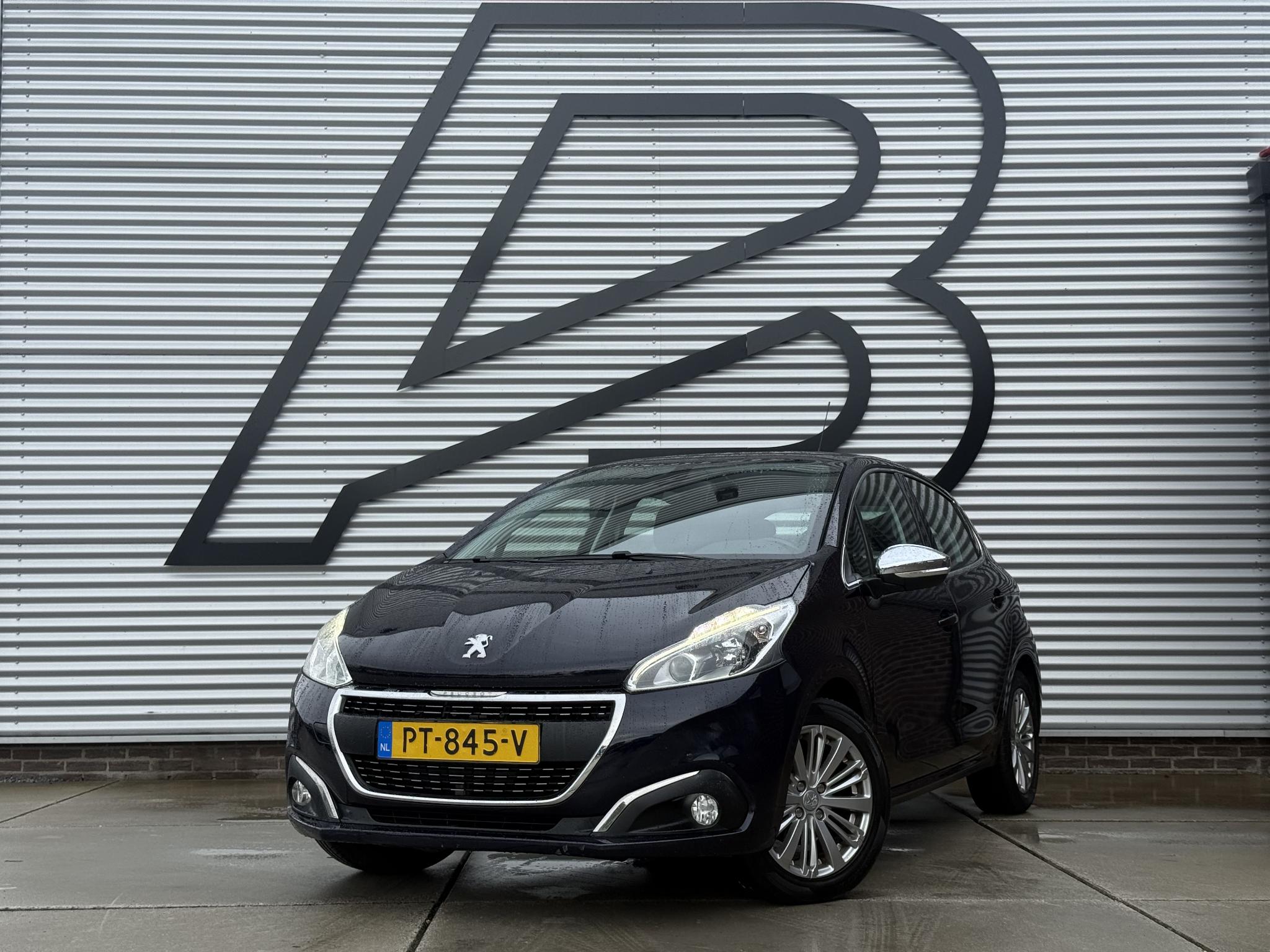 Peugeot 208 1.2 PureTech Blue Lease Executive