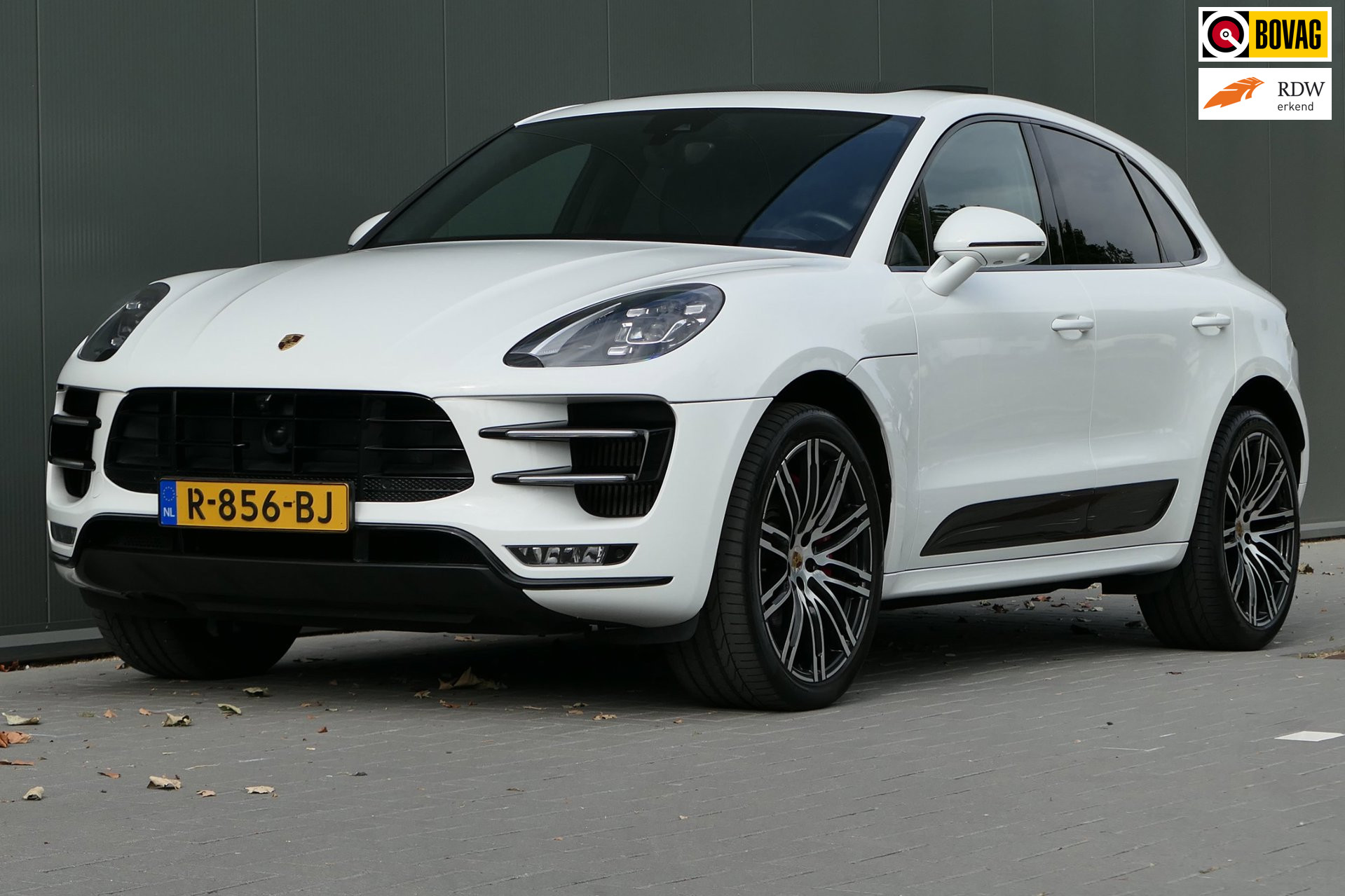 Porsche Macan 3.6 Turbo Performance Package Luchtvering Pano Bose ACC Lane