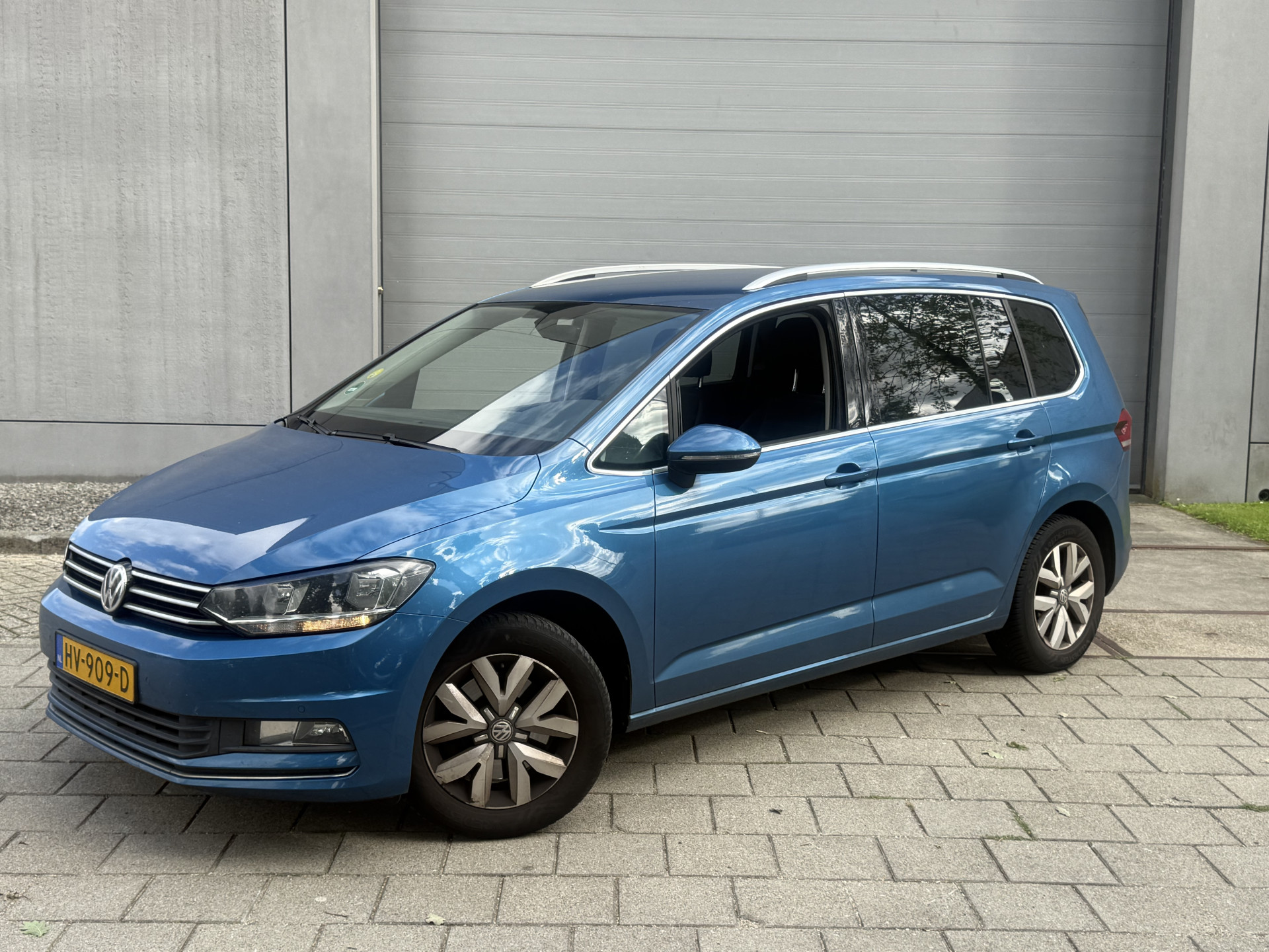 Volkswagen Touran 1.6 TDI SCR Highline 7p (INRUILKOOPJE)
