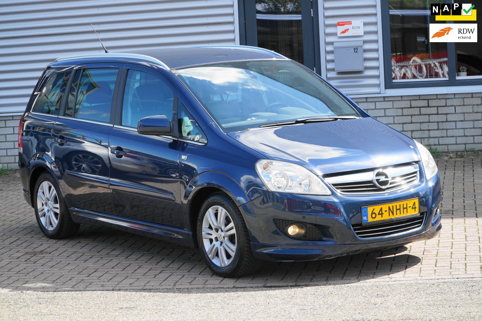 Opel Zafira 1.8 Cosmo CRUISE TREKHAAK AUT.