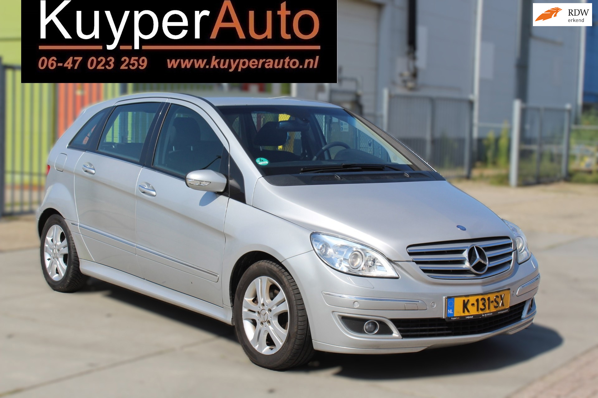 Mercedes-Benz B-Klasse 200 AUTOMAAT PARKEERSENSOREN NAVI CLIMA TREKHAAK