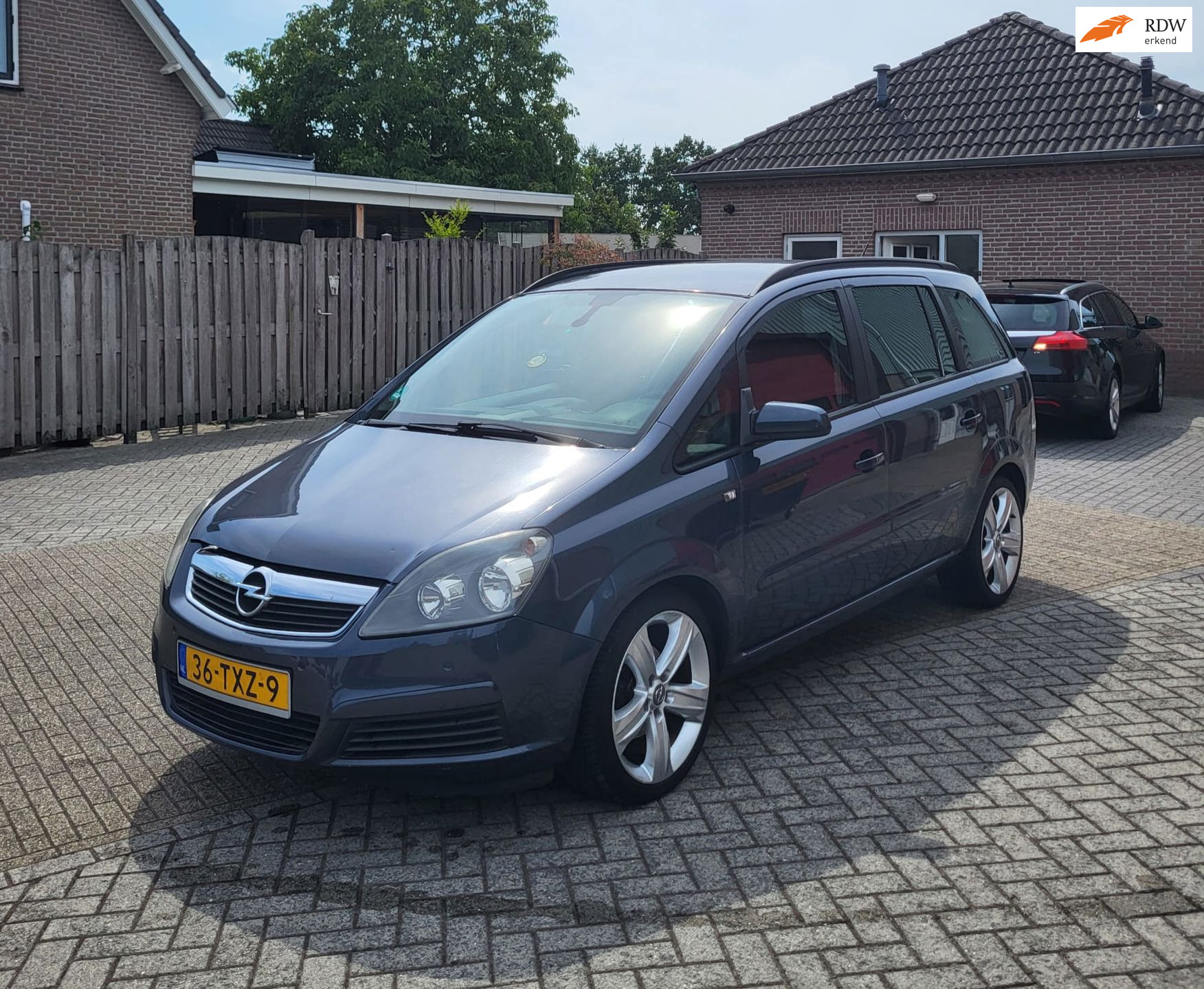 Opel Zafira 1.8, Automaat, 7-Pers, CruisC, BT/Navi, APK 8/27!