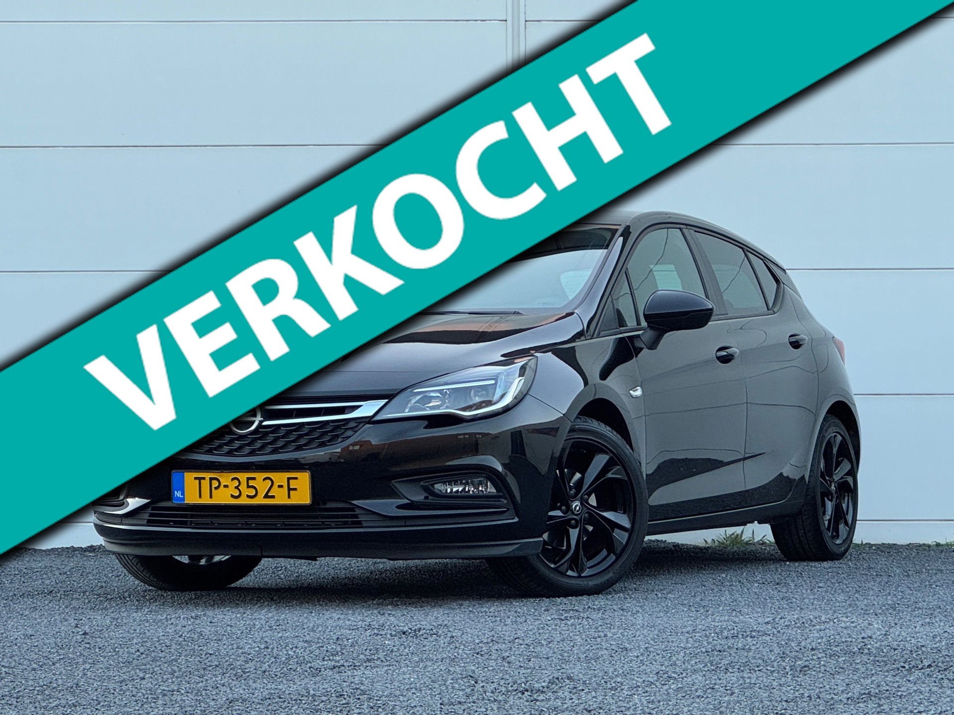 Opel Astra 1.4 Black Edition 150 PK Org NL Trekhaak Garantie Apple carplay Cruise Control Climate control