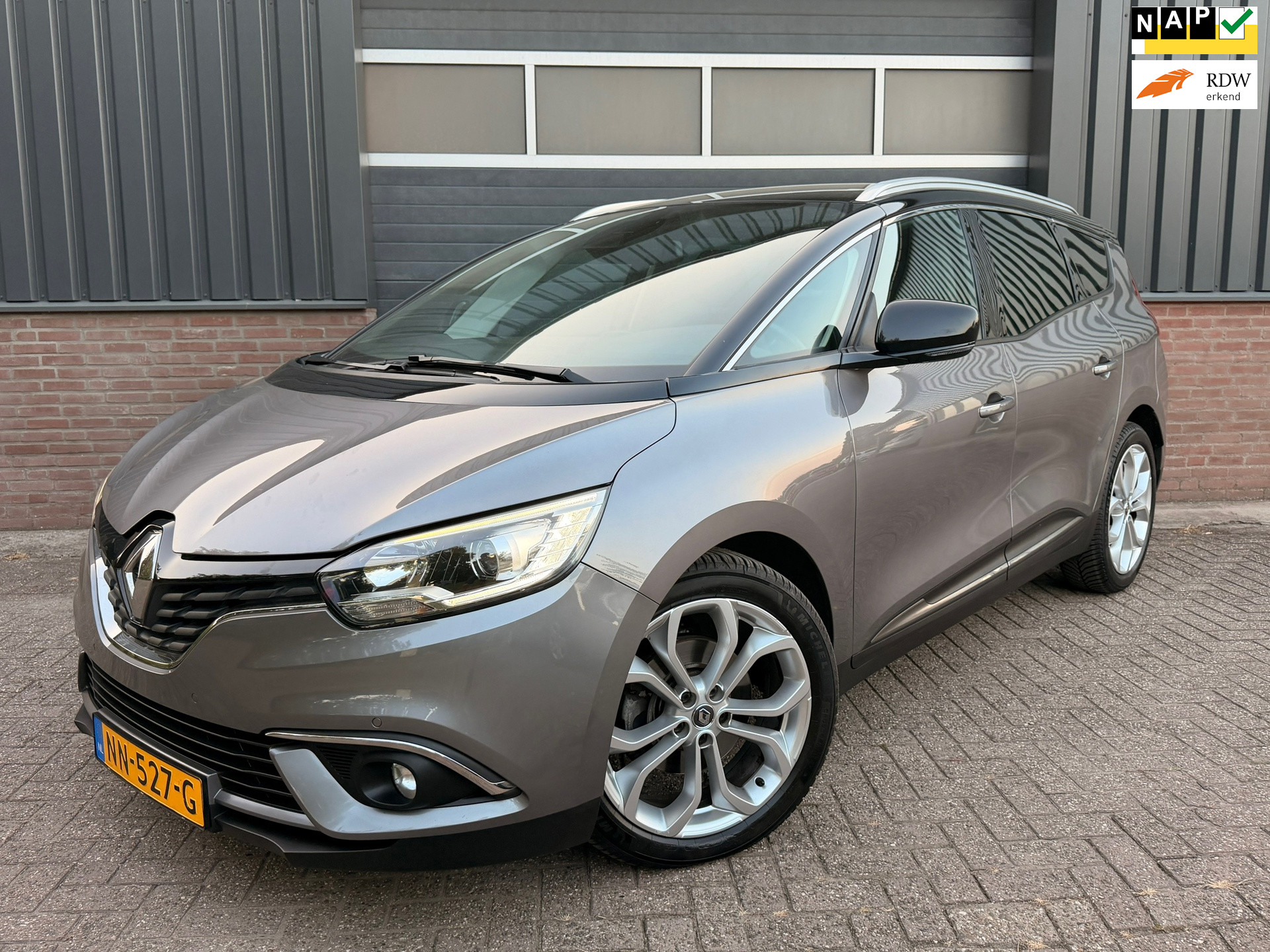 Renault Grand Scénic 1.2 TCe 131 PK Zen | Panoramadak | Keyless | Navigatie | Dealer Onderhouden | Zeer Compleet!