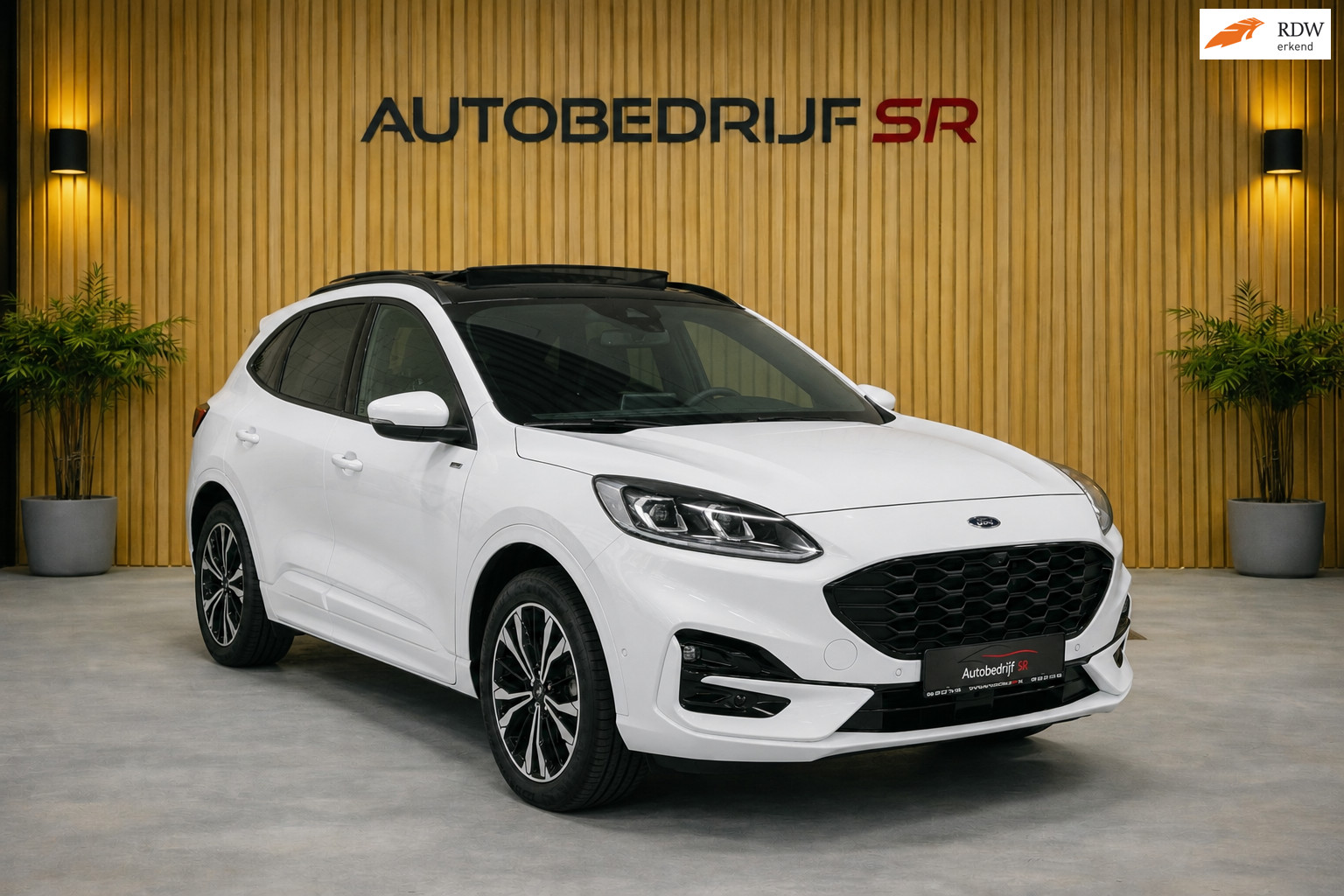 Ford Kuga 2.5 Plug-in ST-Line X Panoramadak! Hud! Camera! Stoelverwarming! Navigatie! Vol Opties!!