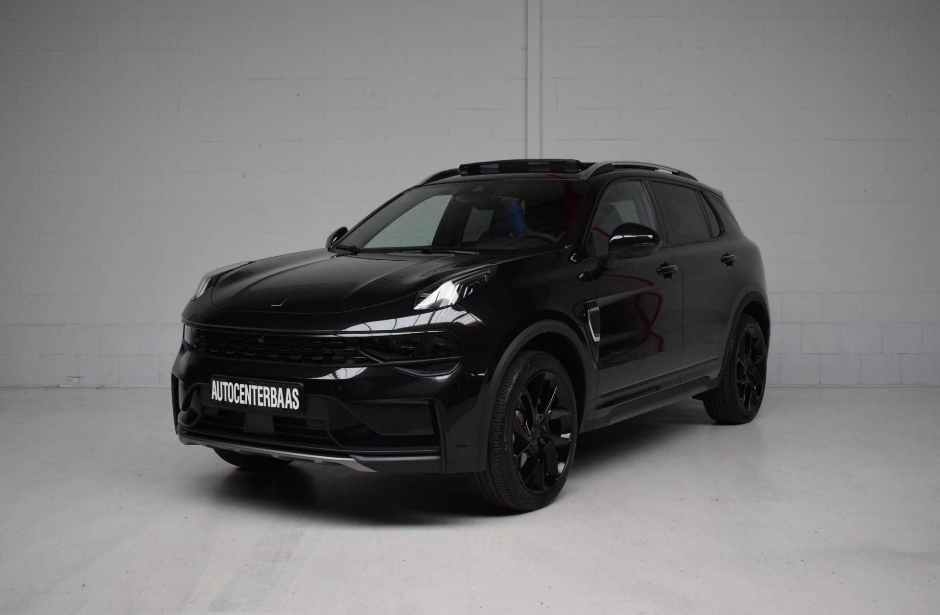 Lynk & Co 01 1.5 PHEV Black-edition ZWARTE HEMEL / VIRTUAL / 360 CAMERA / INFINITY GELUID / PANORAMADAK / ADAPT.CRUISE / 20INCH