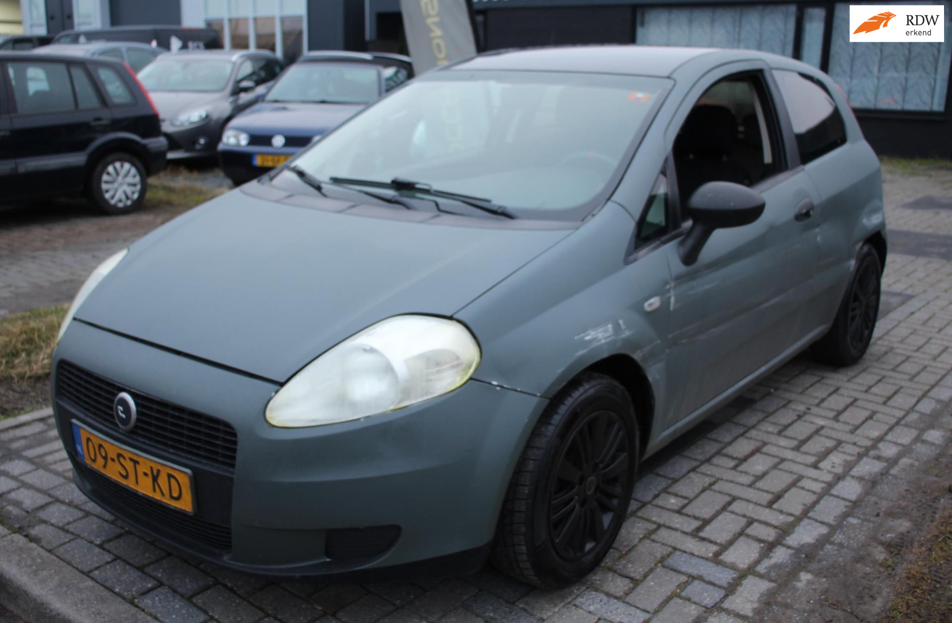 Fiat Grande Punto 1.4 Edizione Prima €595- Climate Cruise LMV NAP APK
