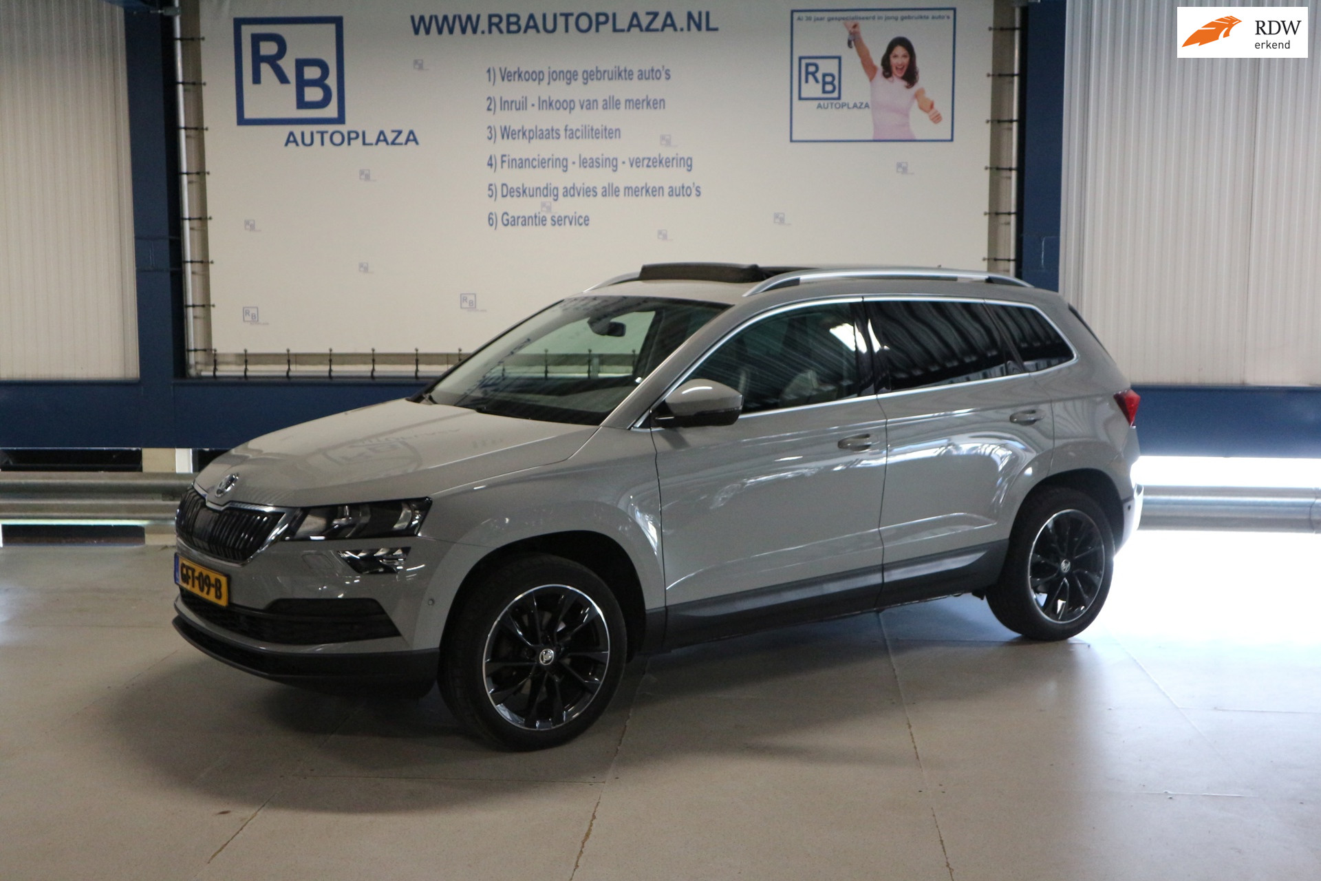 Škoda Karoq 1.5 TSI ACT Style Business FULL OPTIONS/ FULL HISTORY/ STANDKACHEL