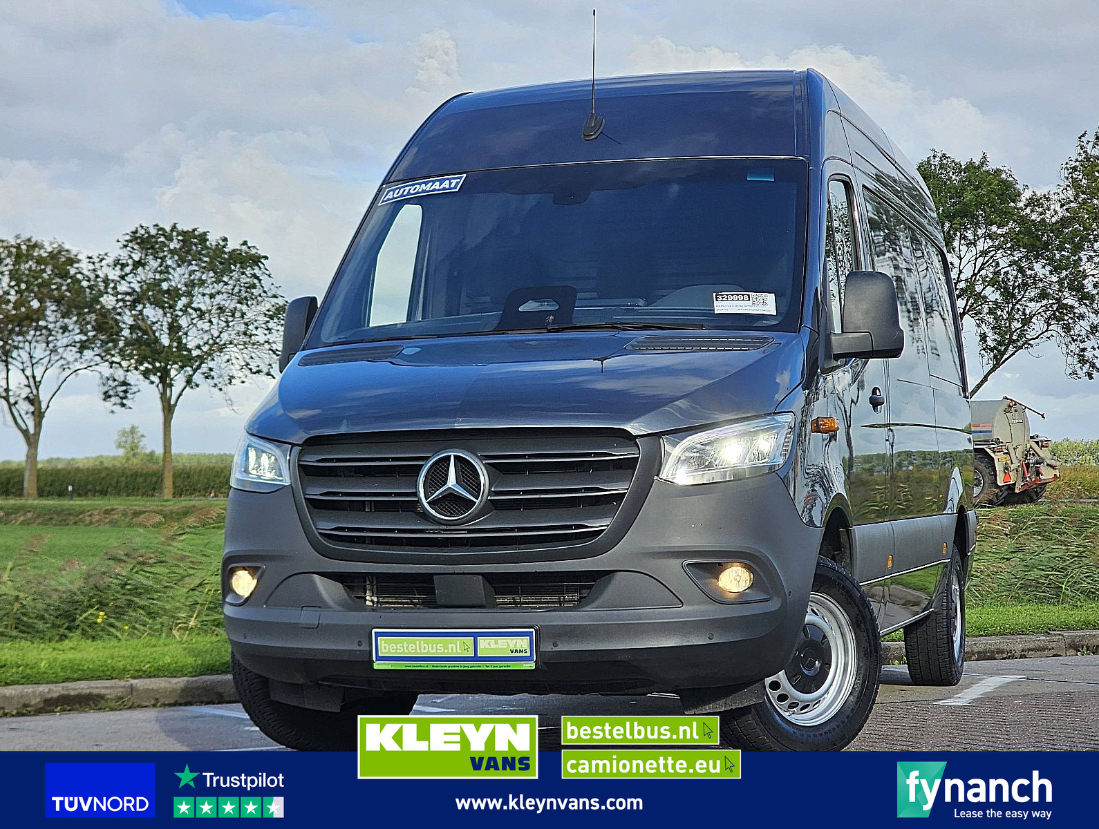 Mercedes-Benz Sprinter 317