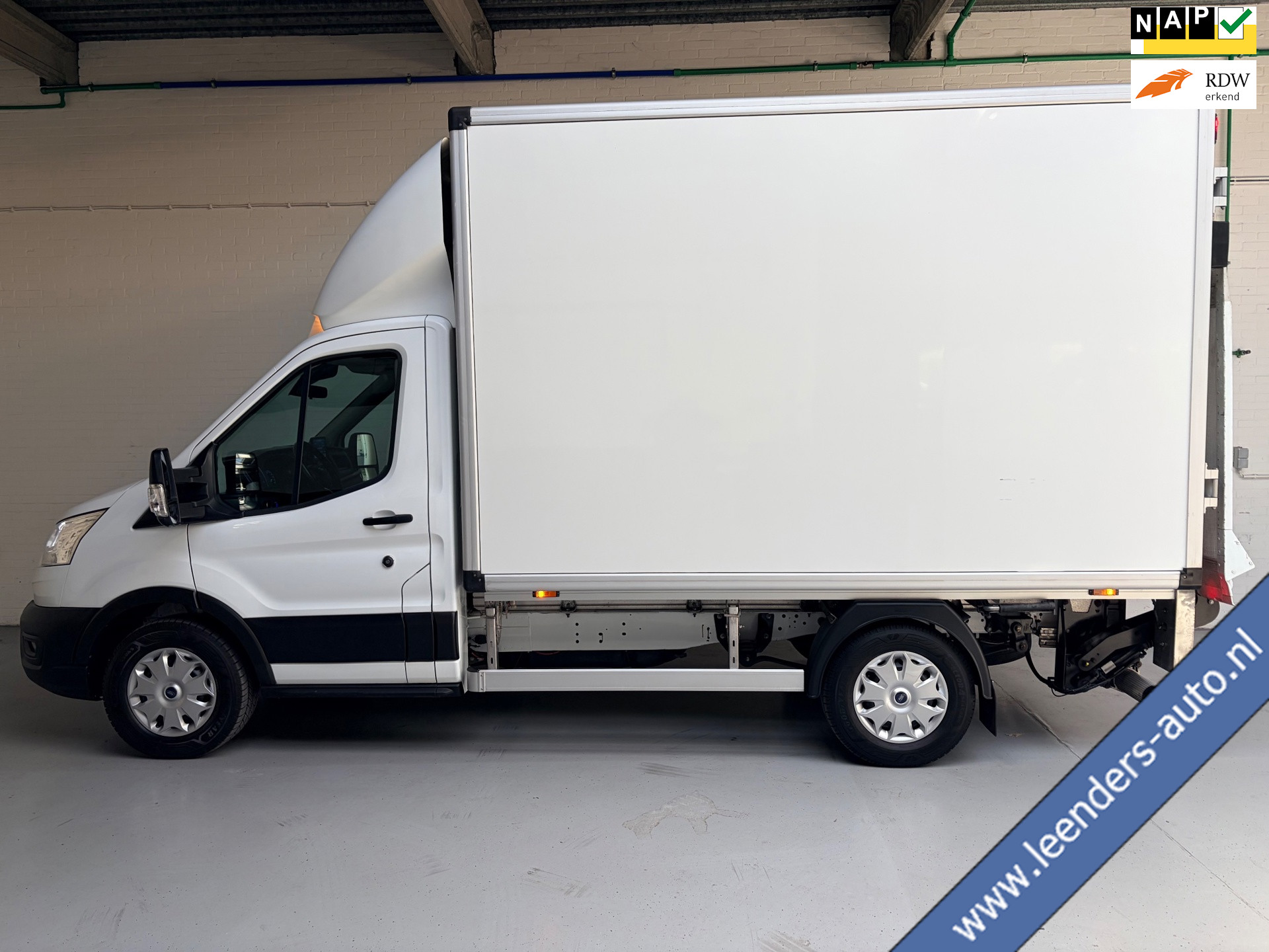 Ford Transit KOELWAGEN BAKWAGEN LAADKLEP AUTOMAAT 350 2.0 TDCI 130pk Trend ORIGINEEL NEDERLANDSE BUS! 1STE EIGENAAR! RIJKLAARPRIJS