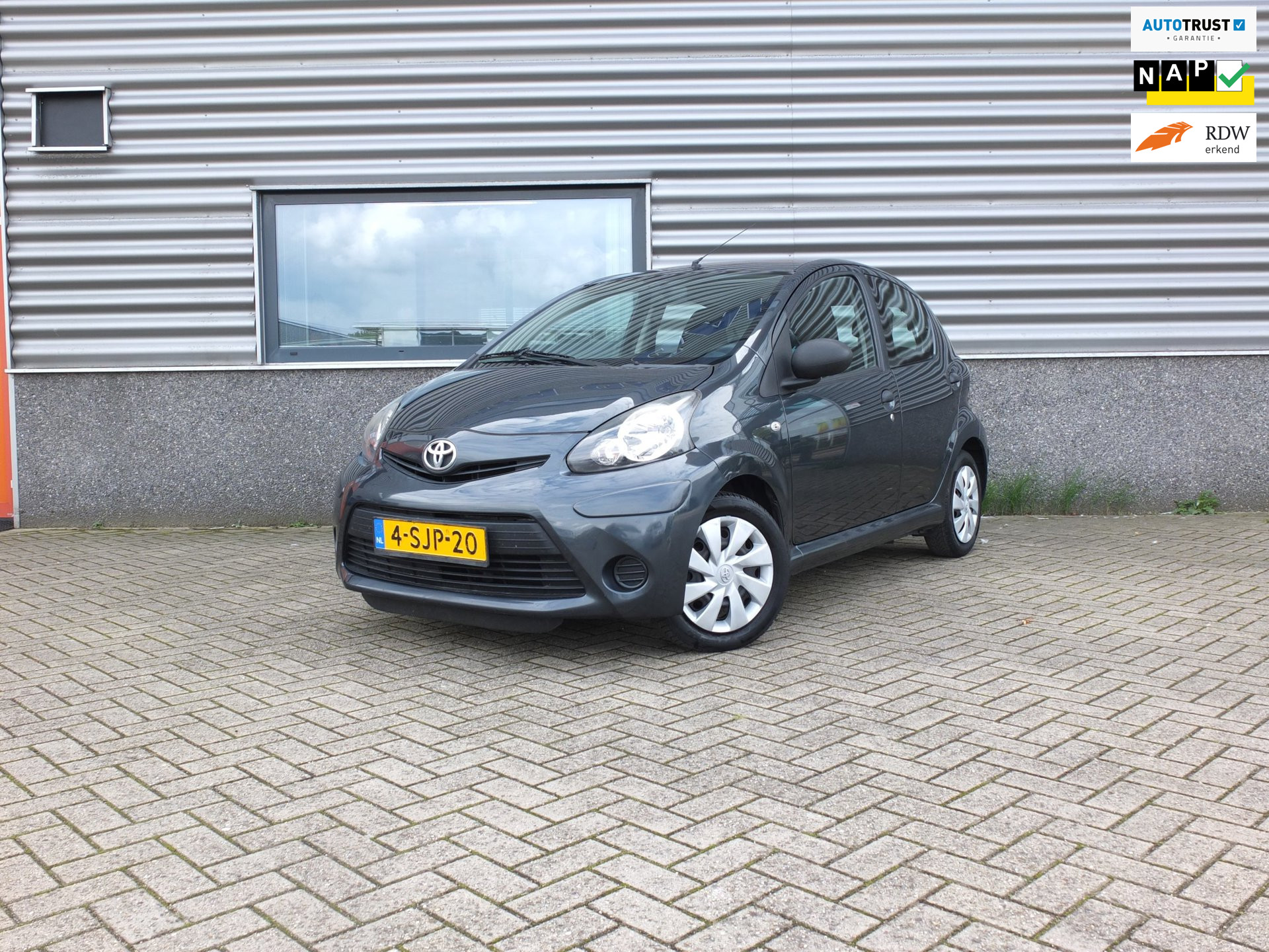 Toyota Aygo 1.0 VVT-i Now | CarPlay | Android Auto | Airco | 5-Deurs