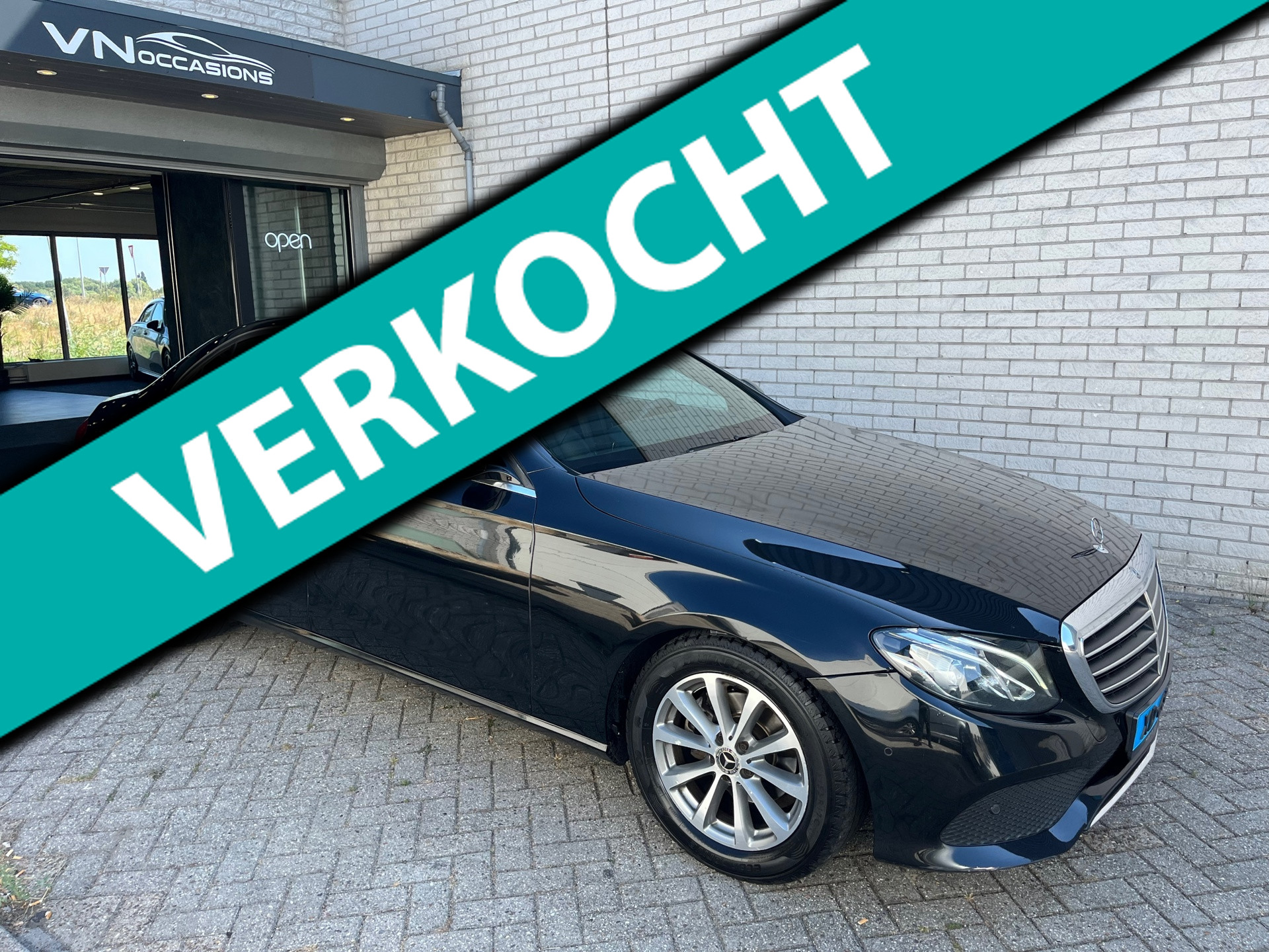 Mercedes-Benz E-Klasse 200 d E200 Premium FACELIFT PANO NAP TAXI