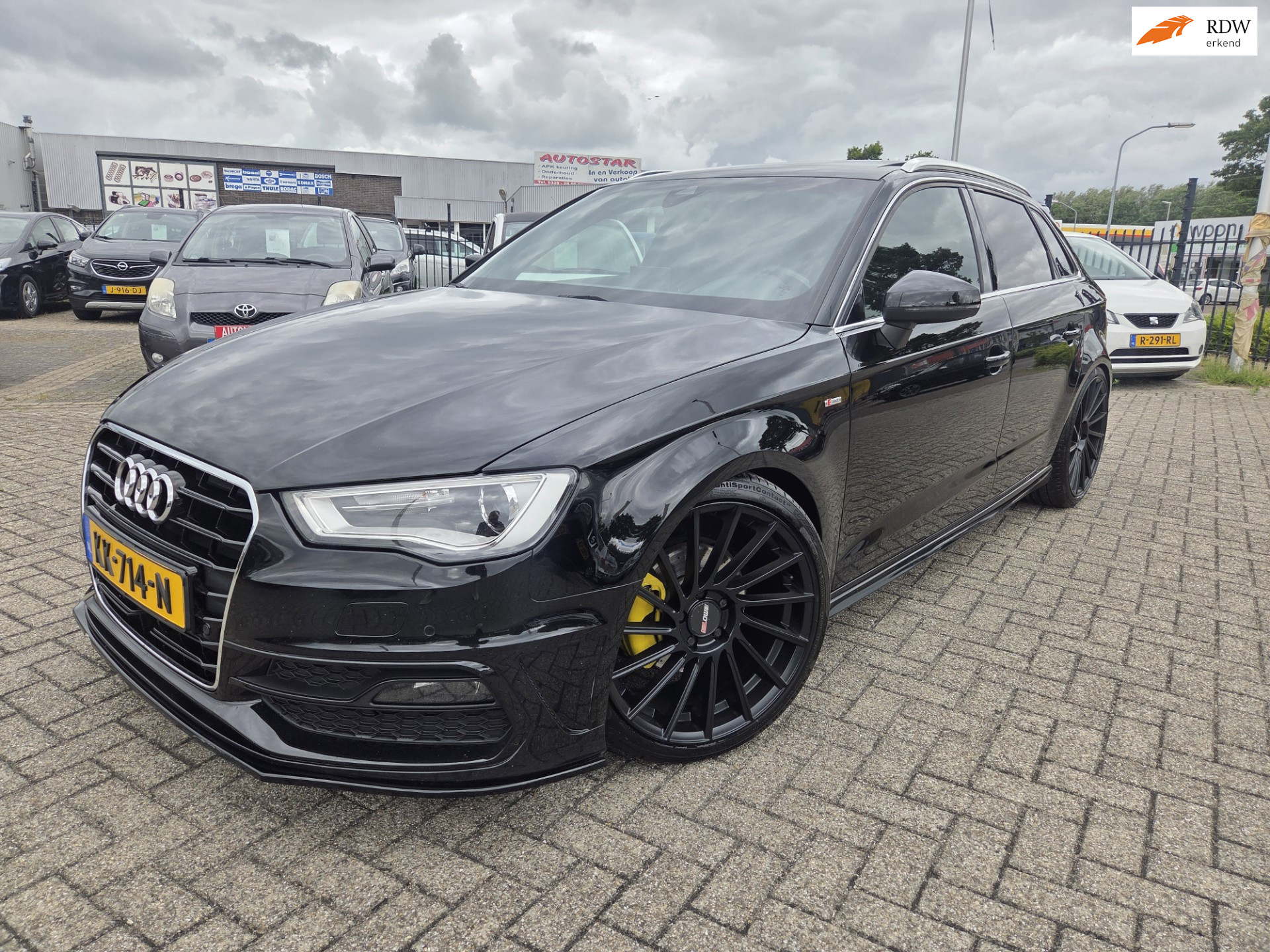 Audi A3 Sportback 1.4 TFSI SPECIALE UITVOERING S LINE/PANORAMADAK