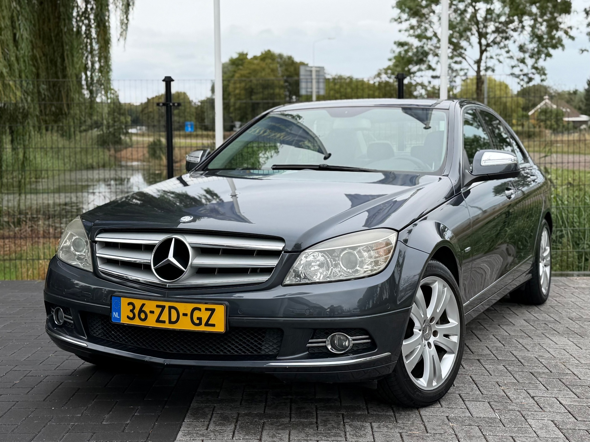 Mercedes-Benz C-Klasse 200 K Avantgarde AUT / CRUISE / CLIMA / PDC / TREKHAAK