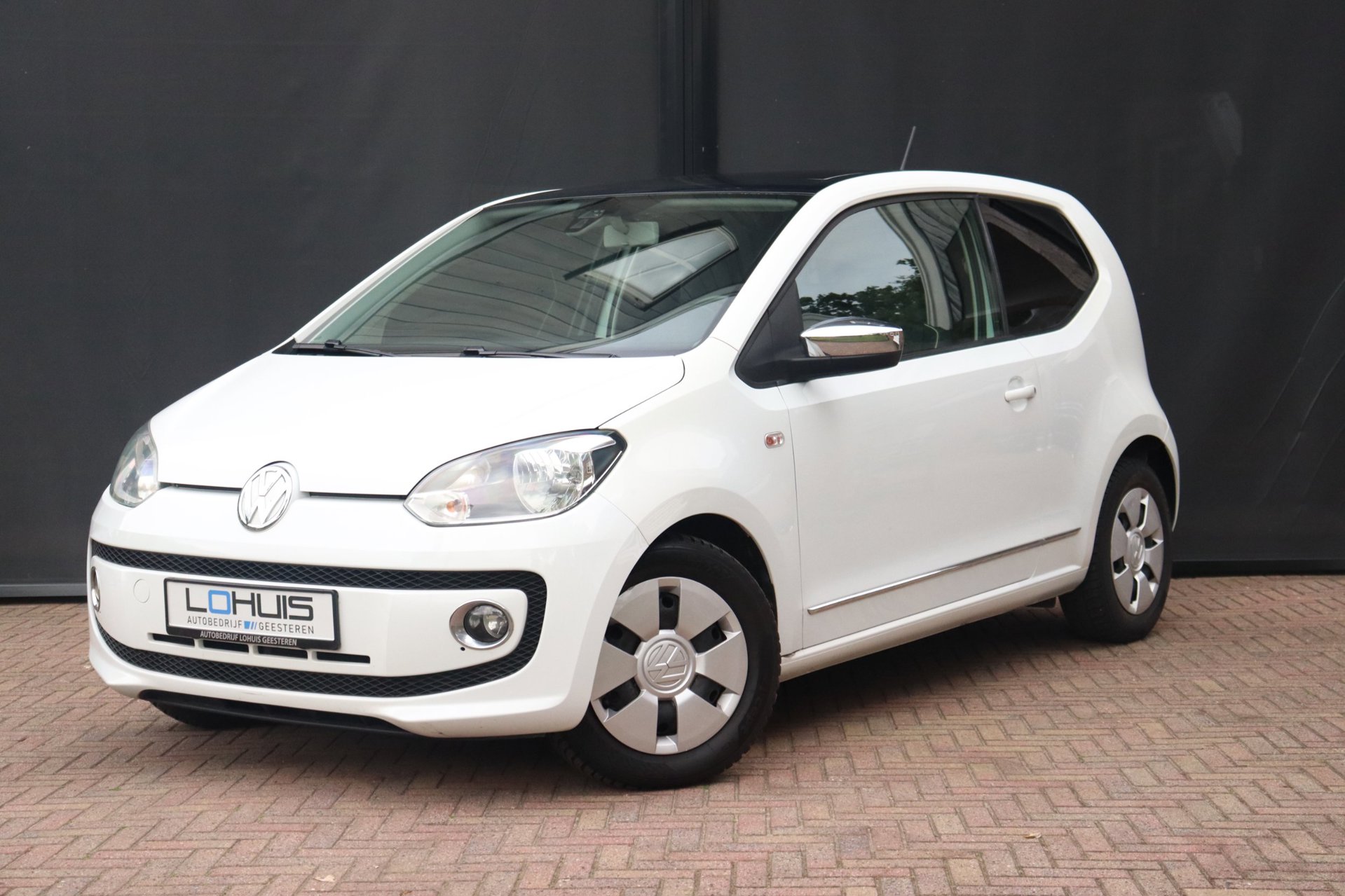 Volkswagen up! 1.0 high up! BlueMotion PANO | Cruisecontrol | Stoelverwarming