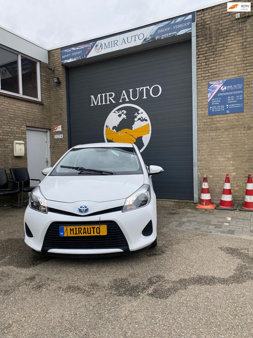 Toyota Yaris 1.5 Hybrid Dynamic 6-2013