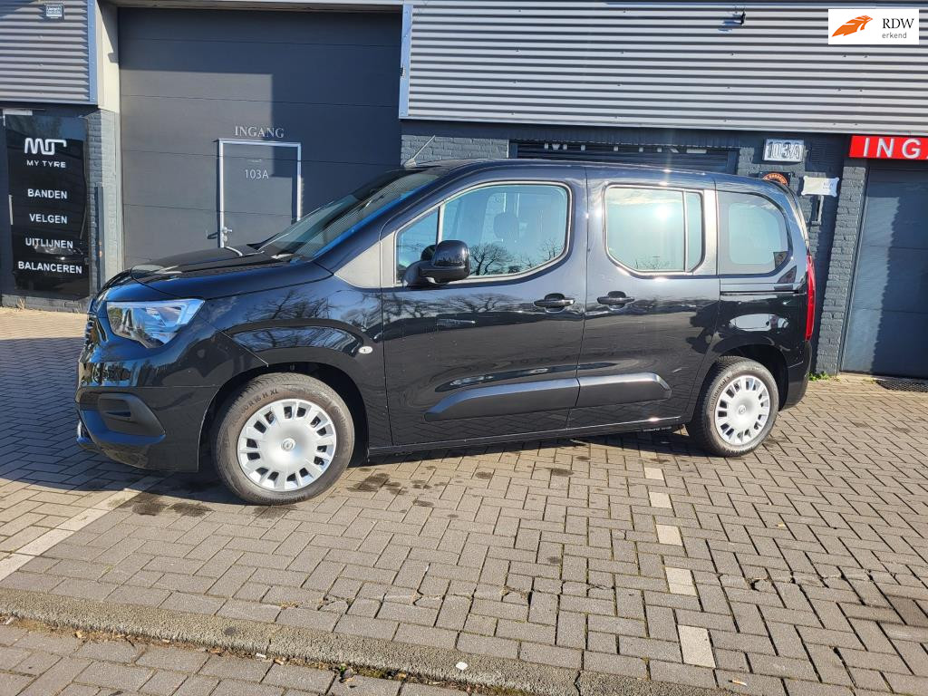 Opel Combo Tour 1.2 Turbo 7pers . Financieren € 238,00 p.mnd