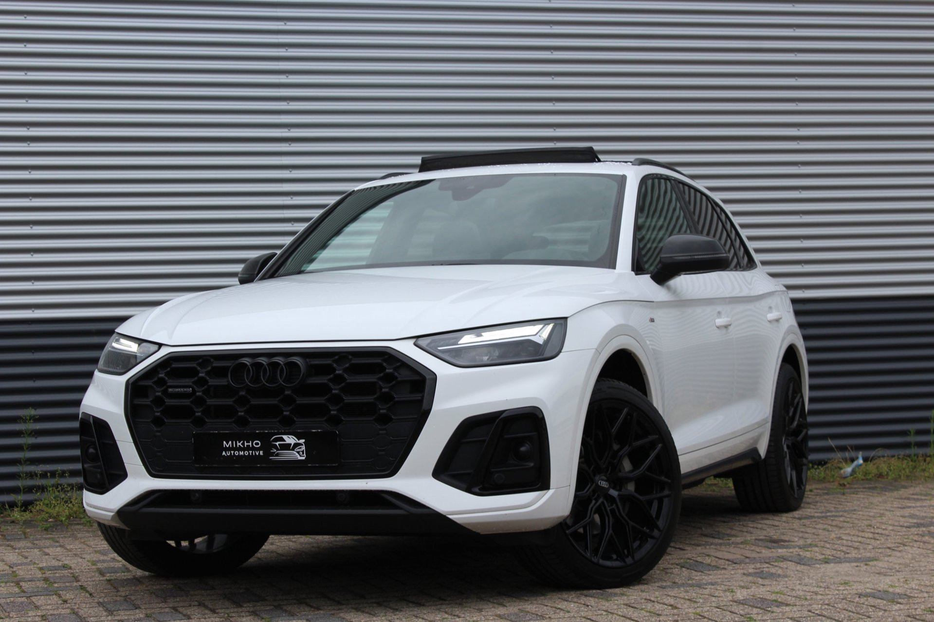 Audi Q5 50 TFSI e 3x S-Line | Competition | Panoramadak | Elektrische stoelverstelling | Trekhaak | Sfeerverlichting | Keyless |