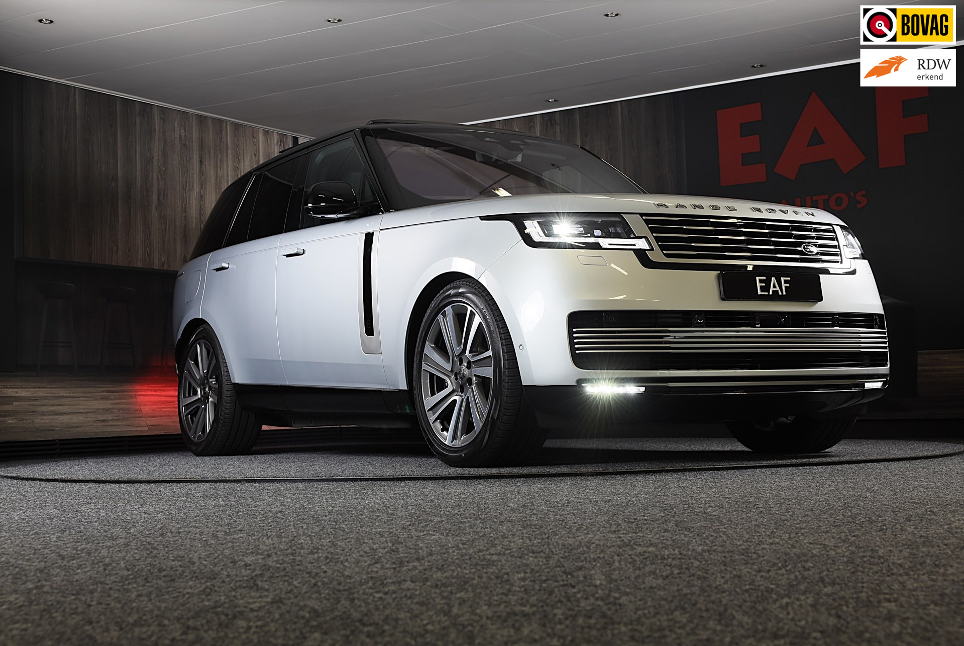 Land Rover Range Rover P 510E SV / Chauffeurspakket / Leder / Massage / Meridian / 360 Camera / Head Up / Open Pano / 22 Inch