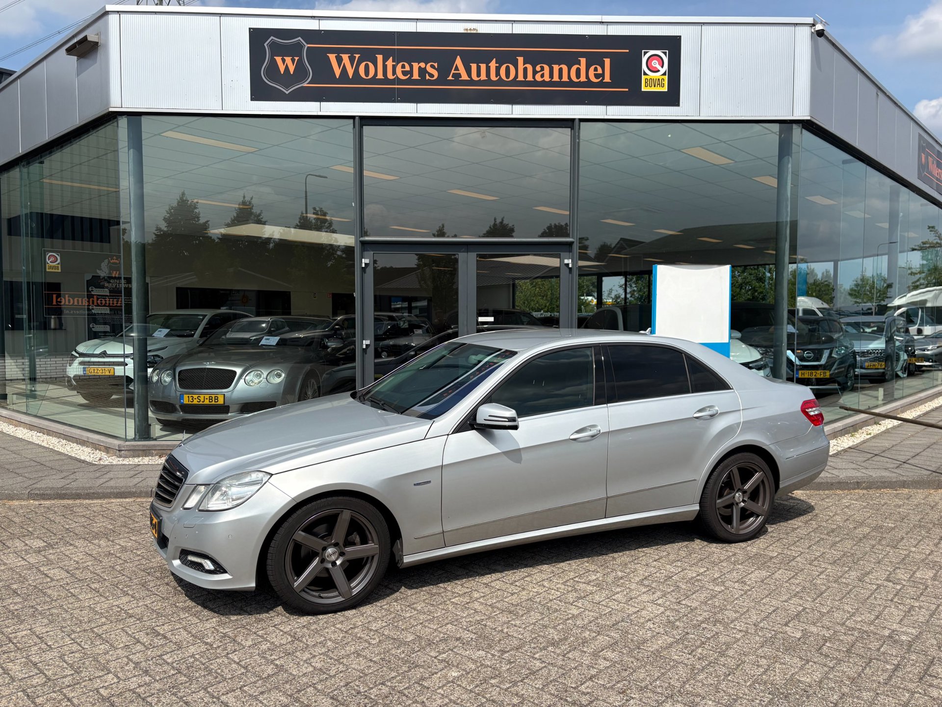 Mercedes-Benz E-Klasse 200 CGI Business Class Avantgarde