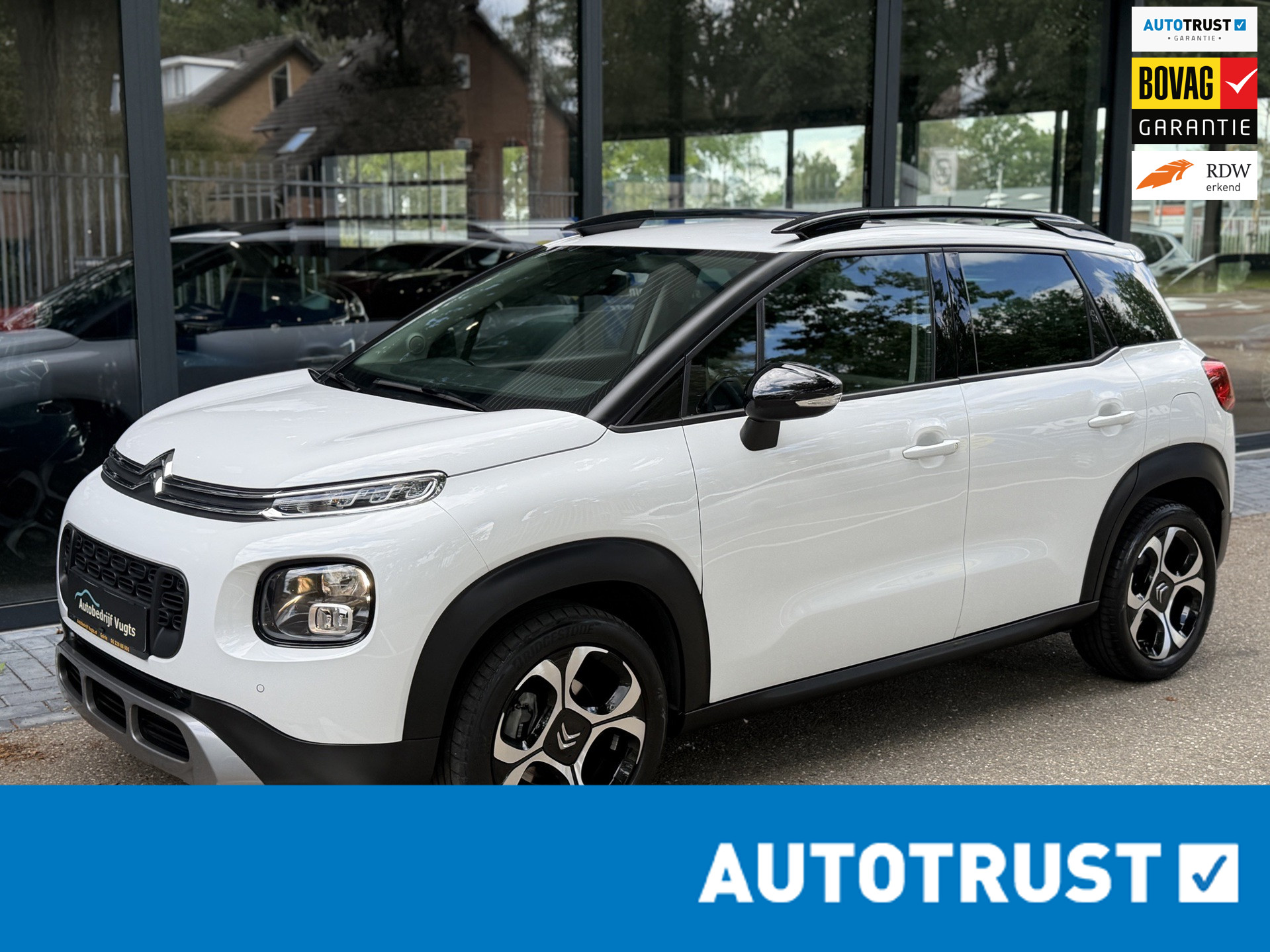 Citroën C3 Aircross 1.2 PureTech Shine *Camera*Nieuwe distr.*