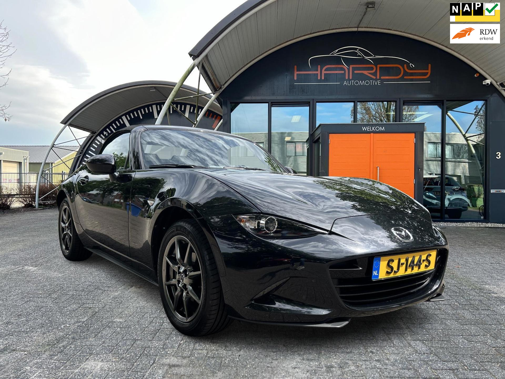 Mazda MX-5 1.5 SkyActiv-G 131 GT-M Zwart / Bruin Leder NL-Auto 100% Dealer Onderhouden