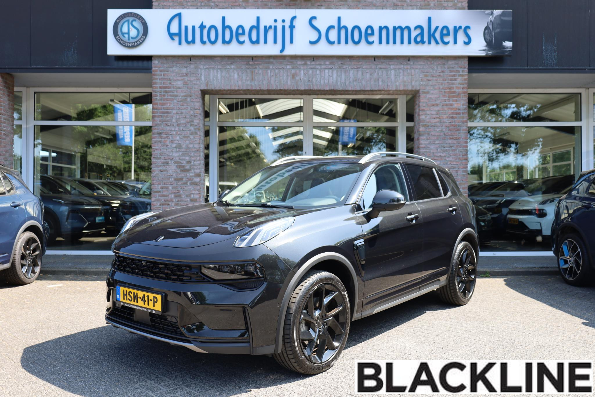 Lynk & Co 01 1.5 261PK! BLACKLINE!