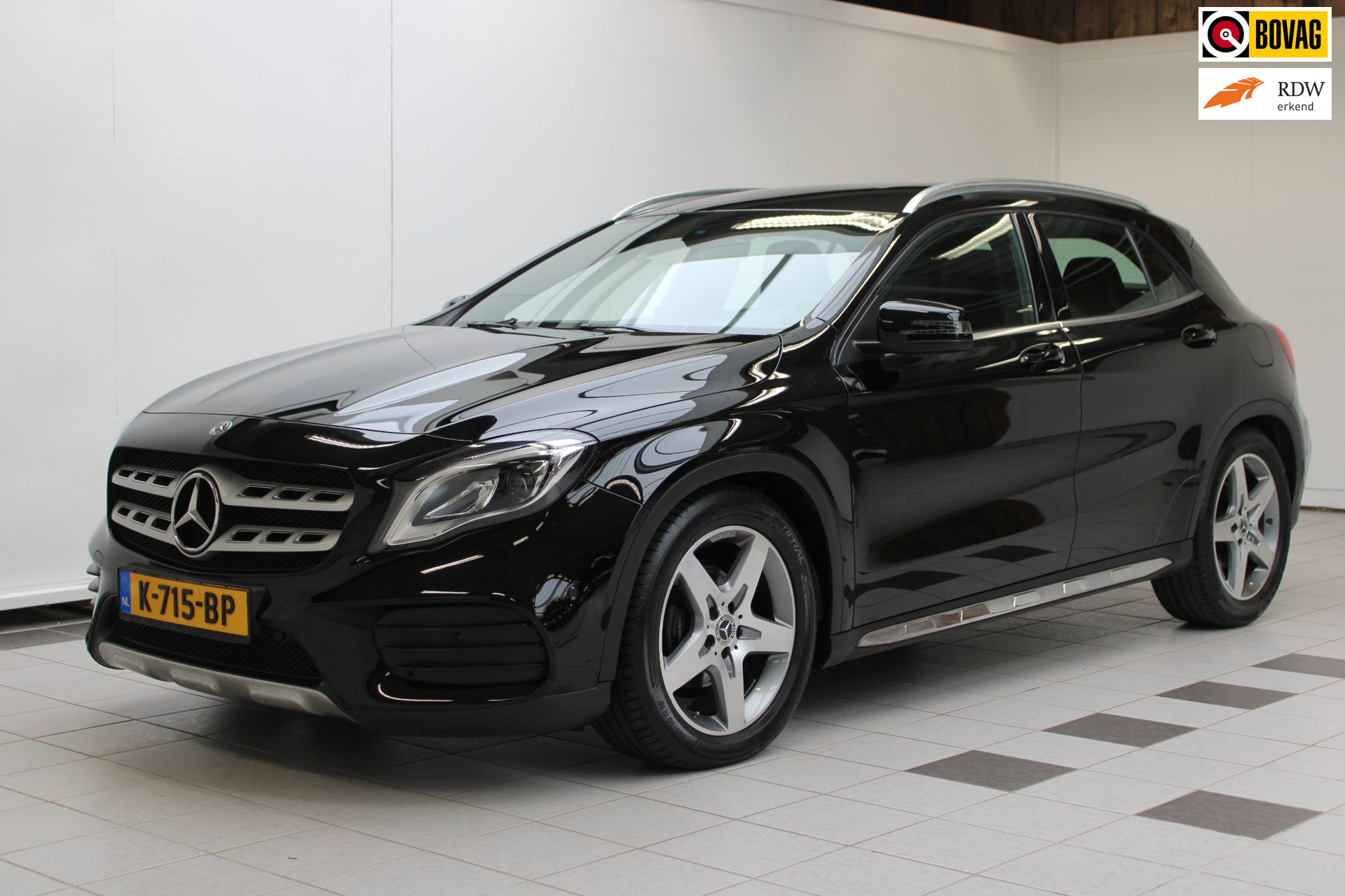 Mercedes-Benz GLA 180|AMG Line|Automaat|PDC|Stoelverwarming