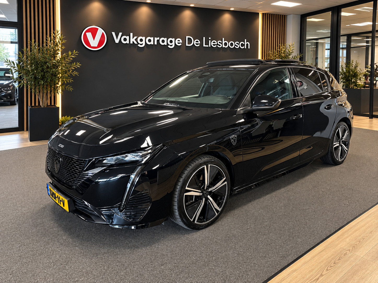 Peugeot 308 1.6 Plug-in Hybrid 180 GT-line / pano / navi / memory / carplay / camera / boeken