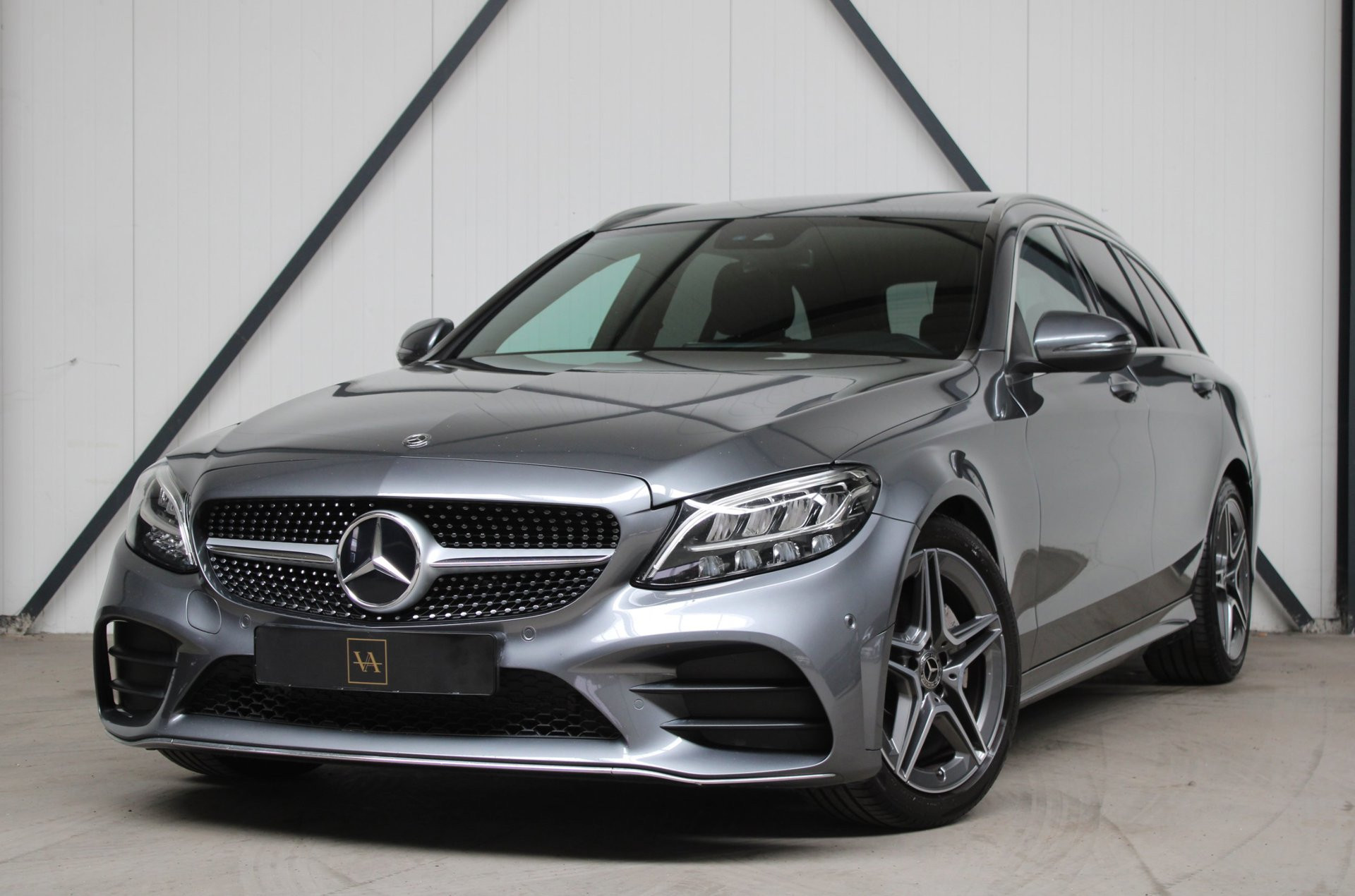 Mercedes-Benz C-Klasse Estate 200 AMG Plus HYBRID Upgrade Edition l PANO l Digital