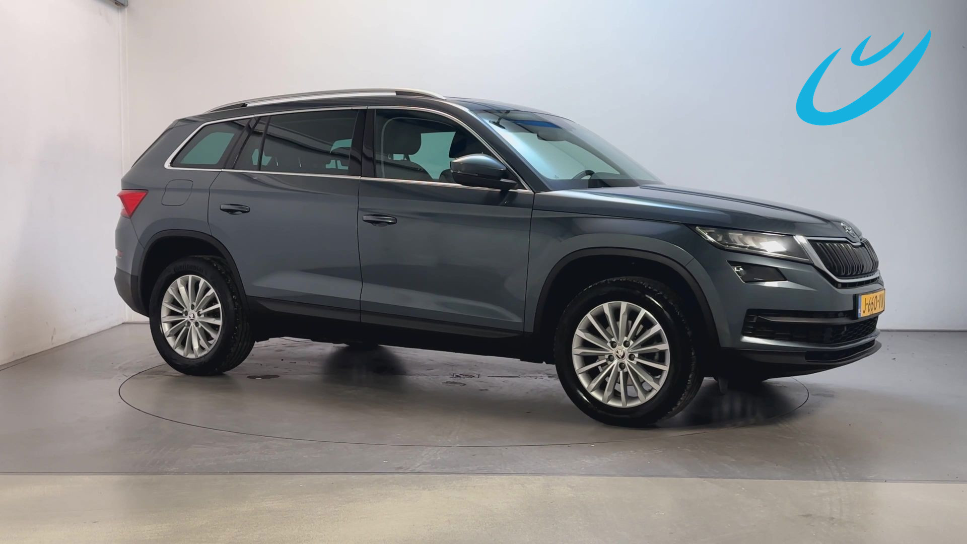 Škoda Kodiaq 1.5 TSI 150pk DSG Business Edition Panoramadak Camera Trekhaak Stoelverwarming