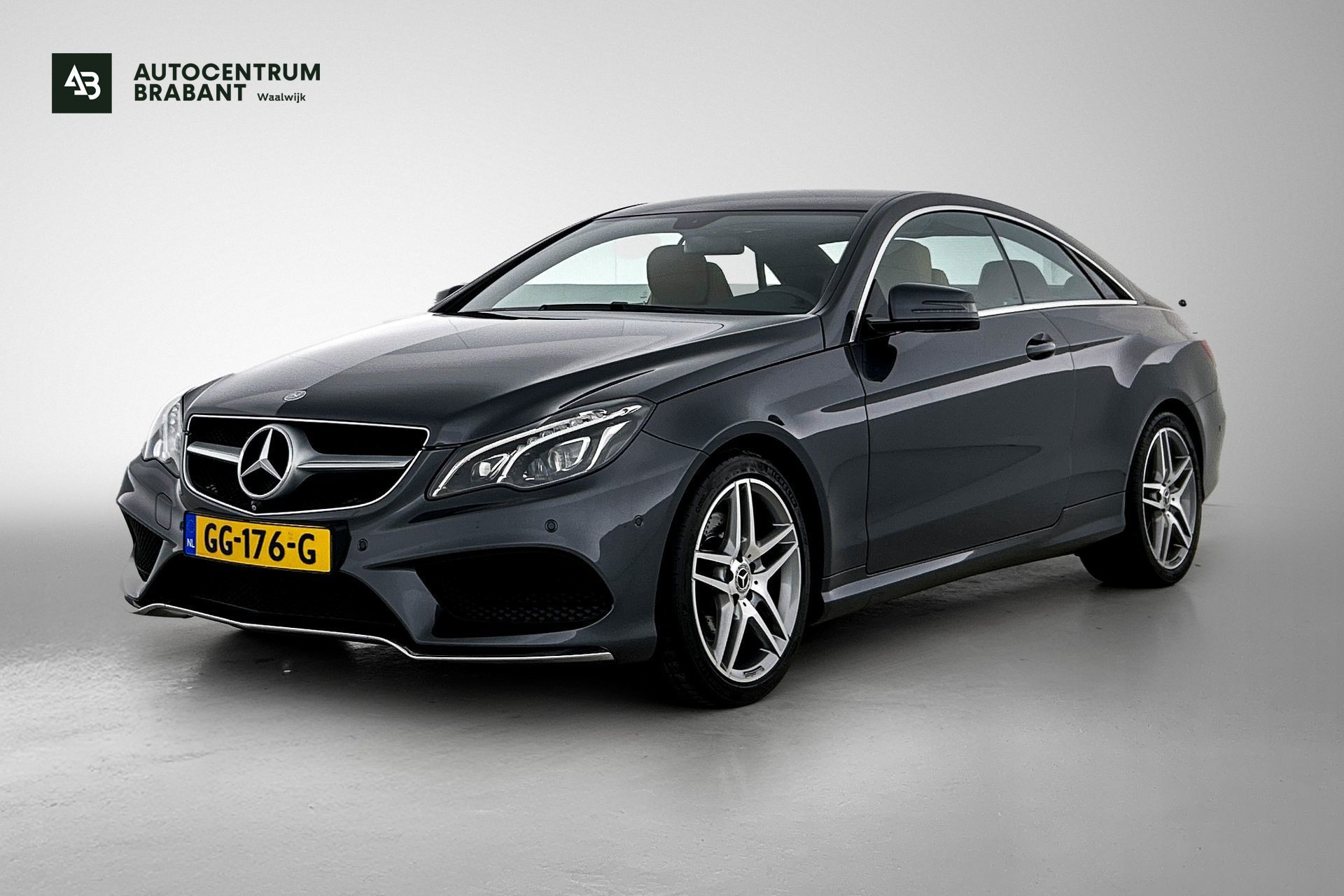 Mercedes-Benz E-Klasse Coupé 200 Prestige AMG-Styling (NL-auto, Goed OnderH, Navi, Camera, PDC V+A, StoelV, Cruise Con, Etc)