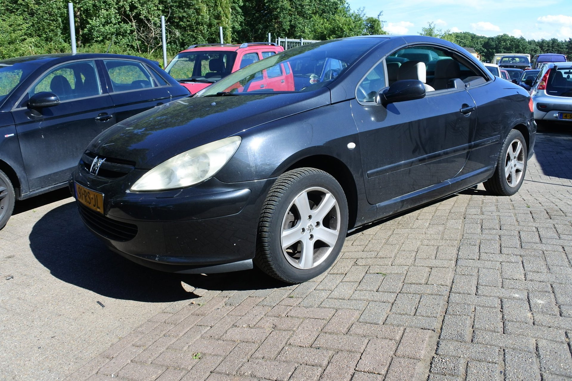 Peugeot 307 CC 1.6-16V opknapper apk tot11-7-2026 leer airco