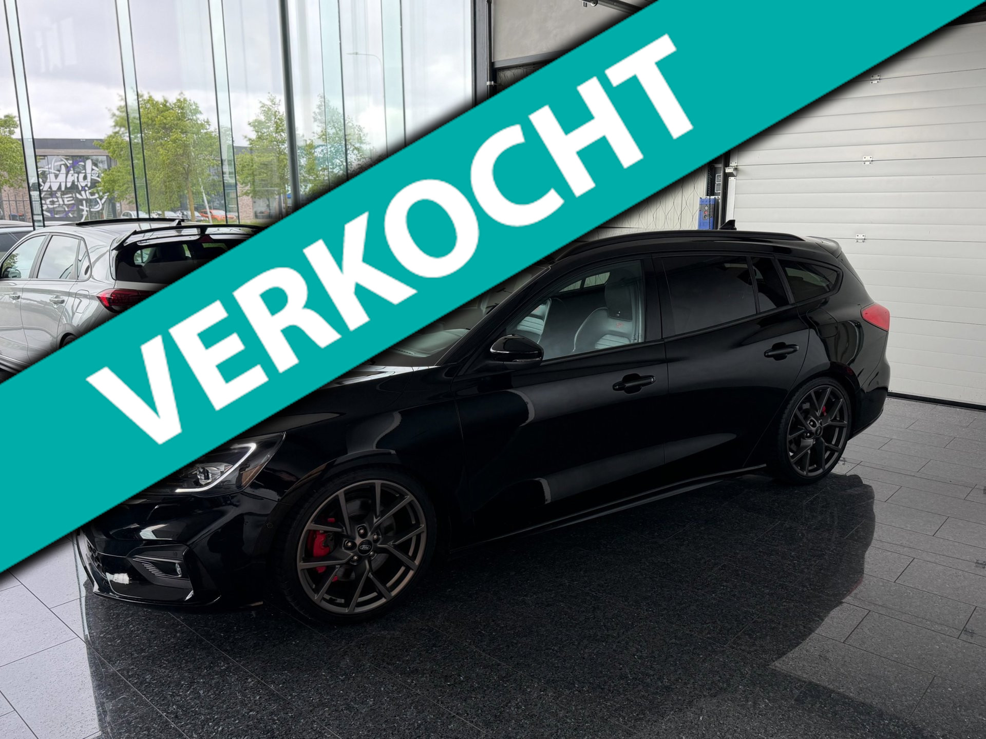 Ford FOCUS Wagon 2.3 EcoBoost ST-3 2019 280PK Zwart ST3