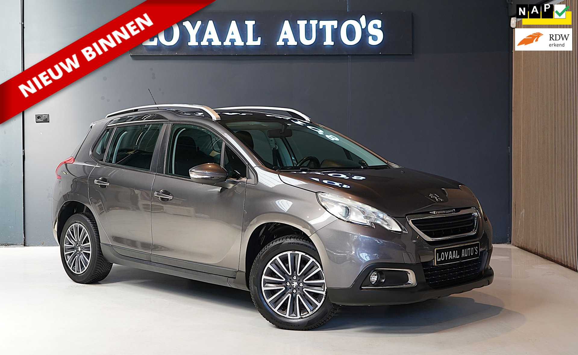 Peugeot 2008 1.2 PureTech Active | AUTOMAAT | CRUISE | PDC | GLAZEN DAK | NAVI | APK | NAP.
