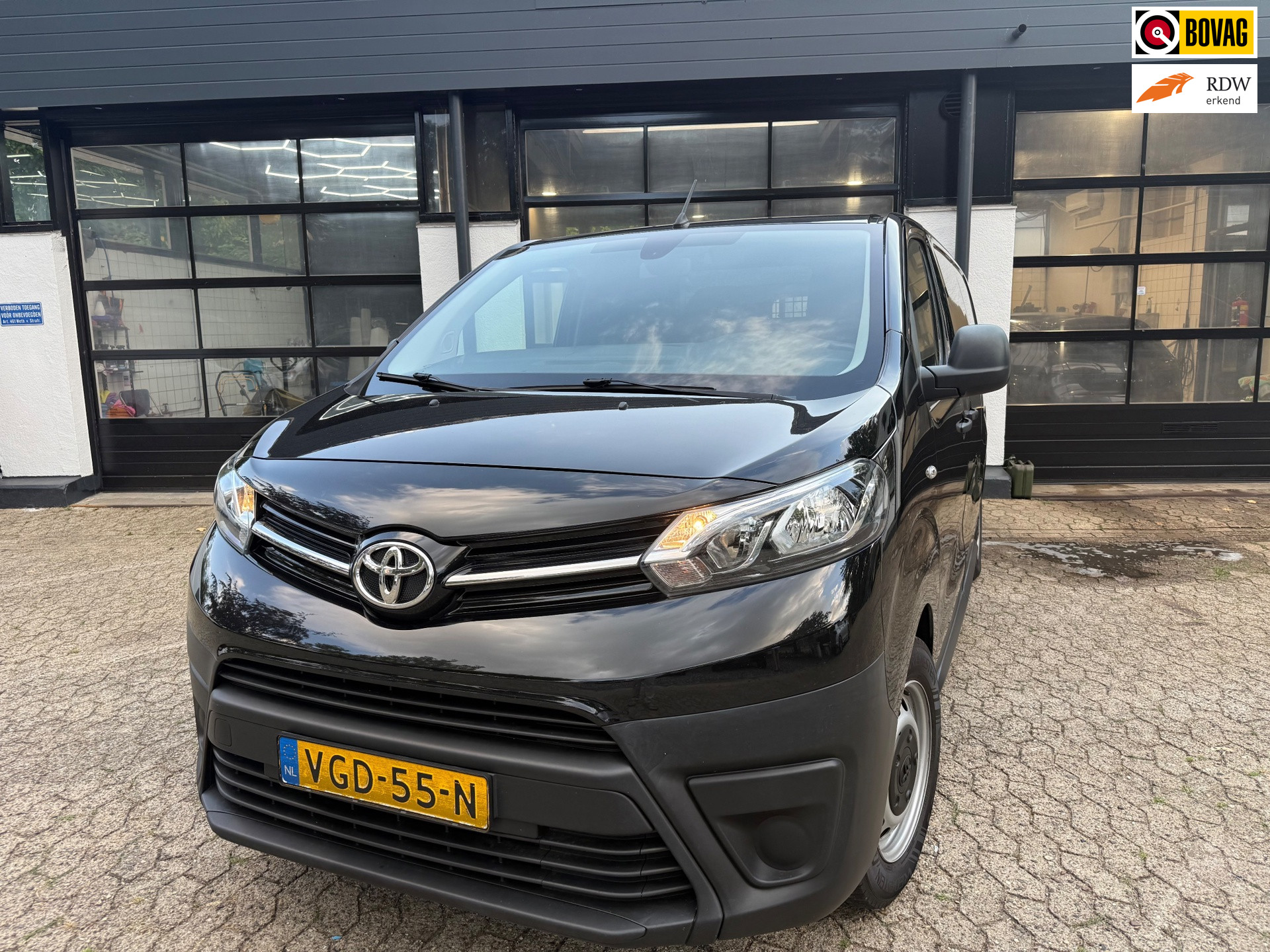 Toyota ProAce Worker 2.0 D-4D Black Line
