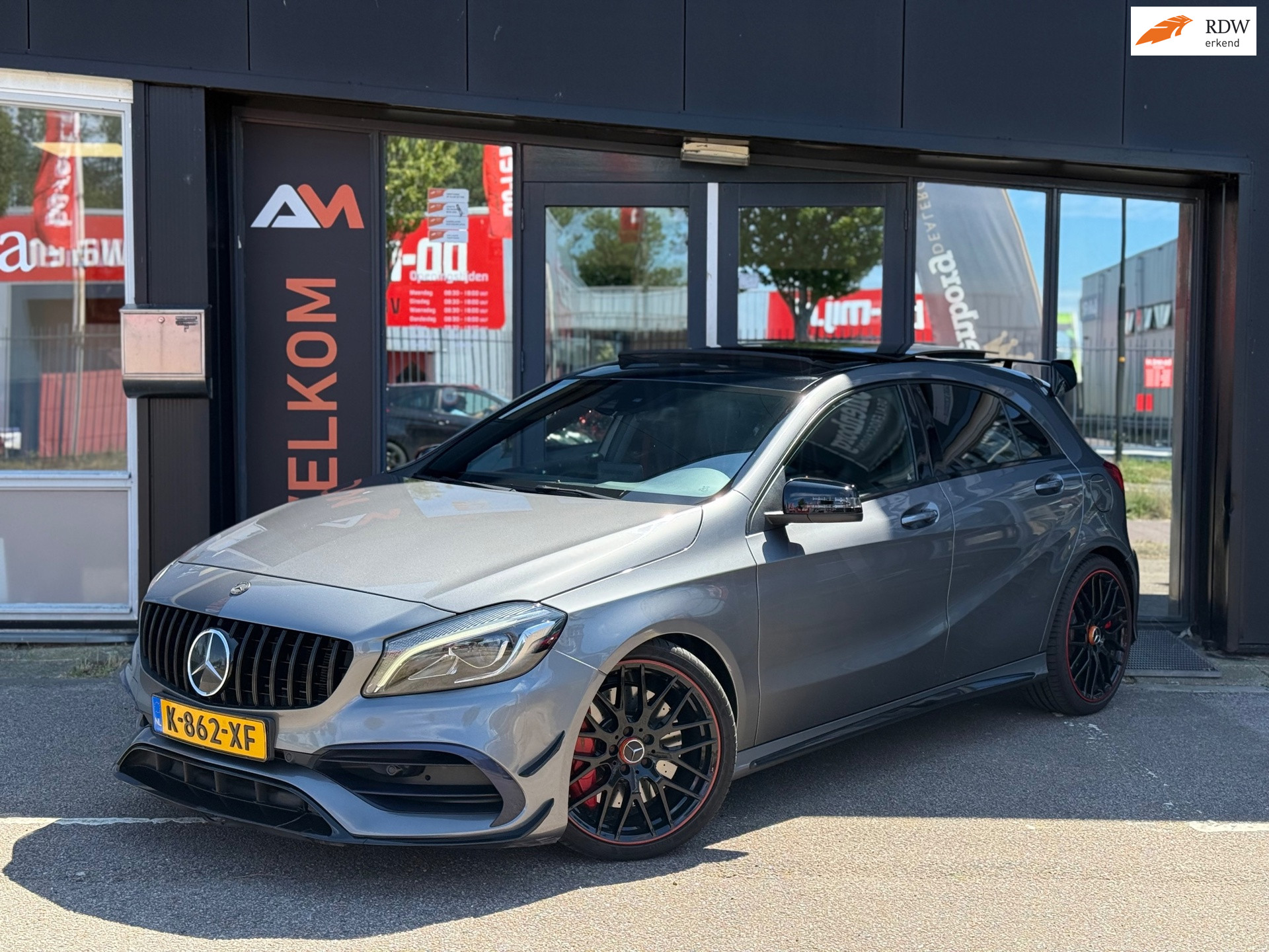 Mercedes-Benz A-Klasse AMG 45 4MATIC | Pano | Camera | Cruise