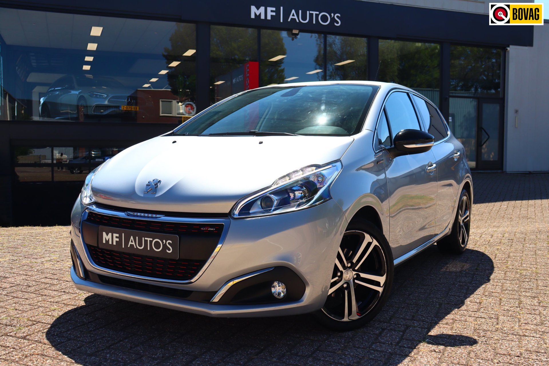 Peugeot 208 1.2 PureTech GT-line Automaat|Clima|Navi|PDC|Carplay|NL Auto NAP