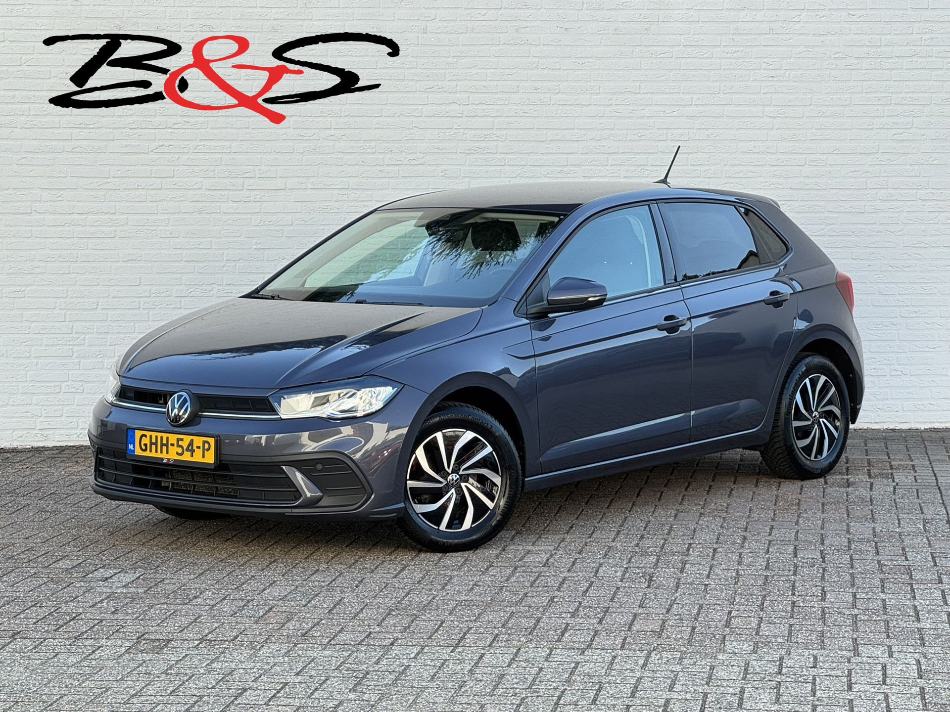 Volkswagen Polo 1.0 TSI Life Edition Camera Carplay Adaptive cruise Airco All season banden