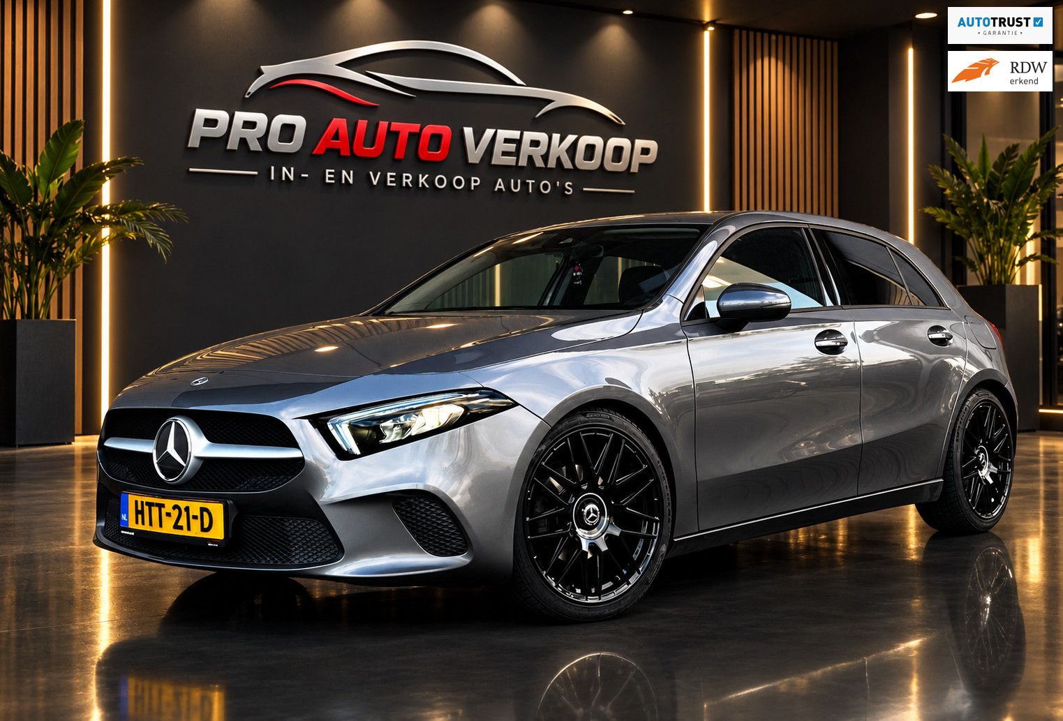 Mercedes-Benz A-Klasse 180 Business Solution AMG Line_Carplay_Camera_cruise