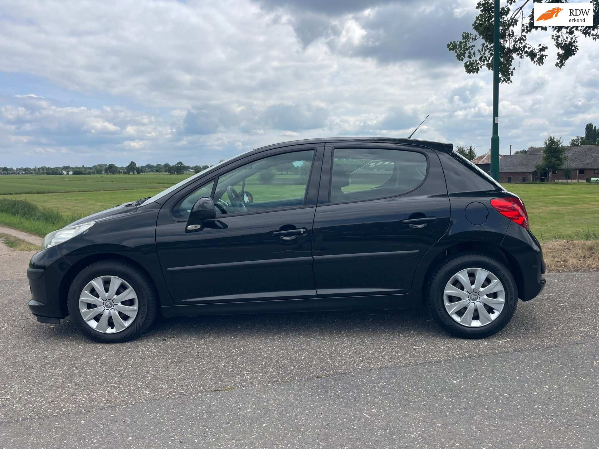 Peugeot 207 1.4-16V Color-line 1e EIGENAAR in hele nette staat Koude AIRCO