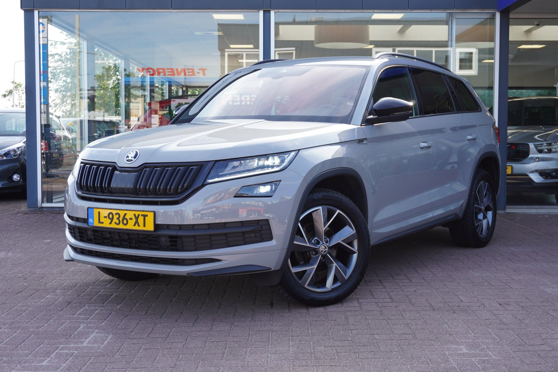 Škoda Kodiaq 1.5 TSI Sportline Business Automaat | DAB+ | Trekhaak | Vol opties | Dealerauto | Inruil mogelijk